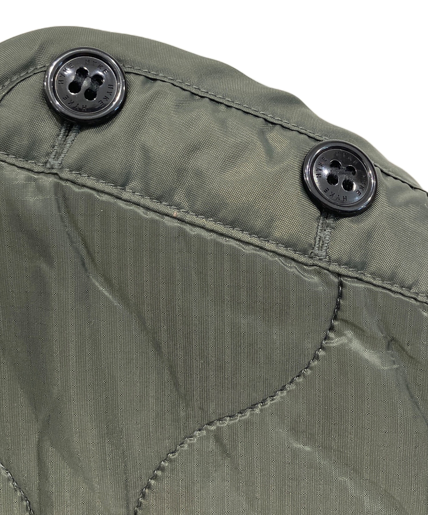 中古・古着通販】HYKE (ハイク) キルティングベスト ダークグリーン