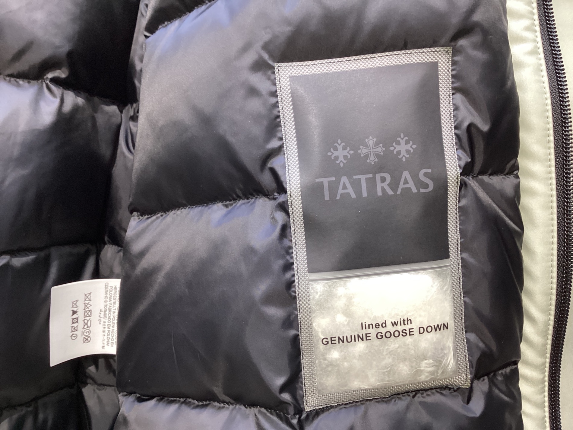 中古・古着通販】TATRAS (タトラス) ポリエステルダウンフーディ
