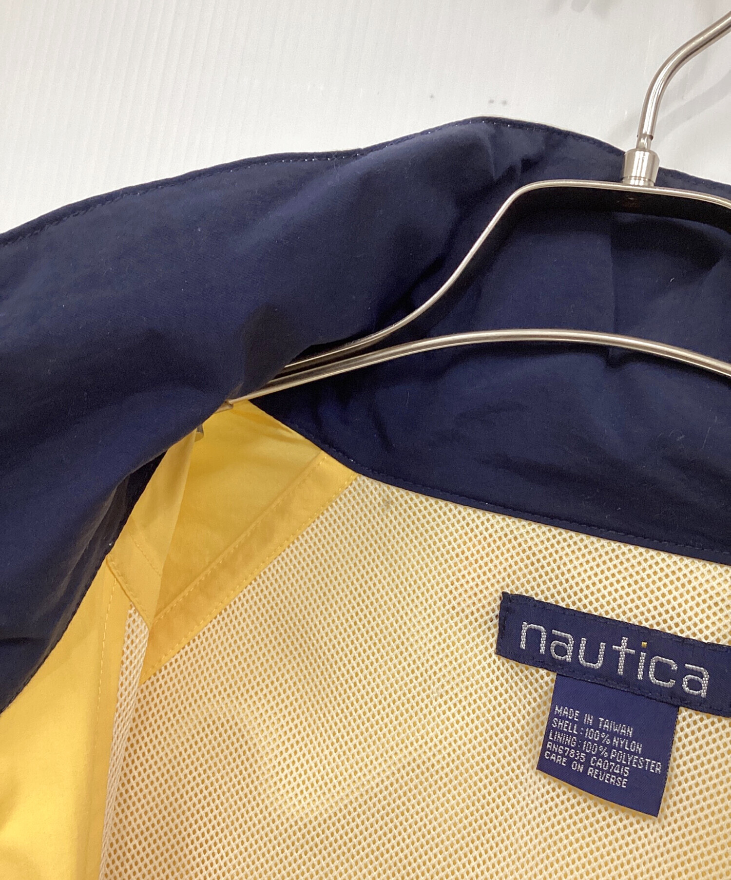 中古・古着通販】NAUTICA (ノーティカ) ナイロンジャケット イエロー 中古・古着通販】NAUTICA (ノーティカ) ナイロンジャケット イエロー