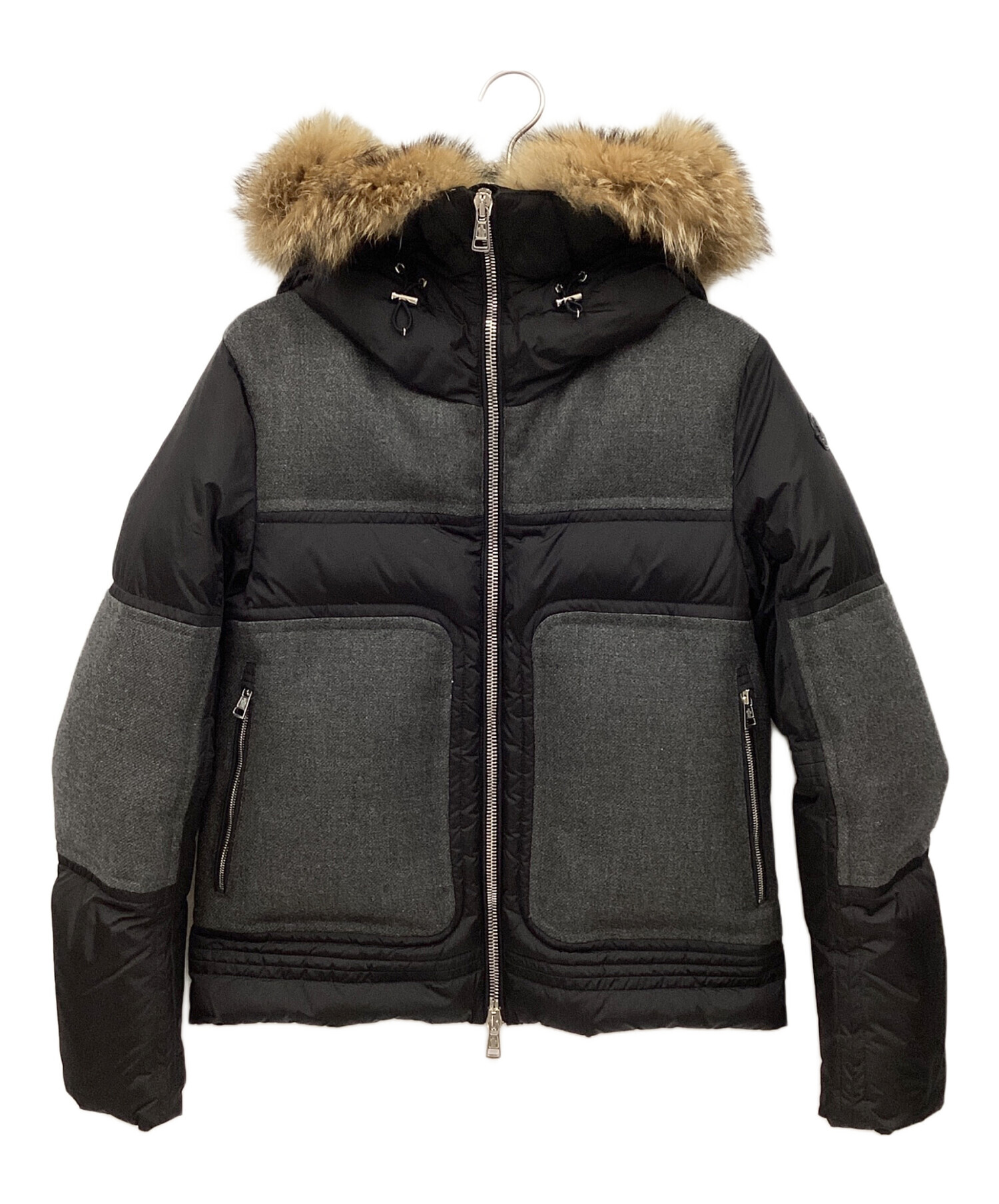 値下げ 12/25までMONCLER ダークグレーダウンジャケット 0