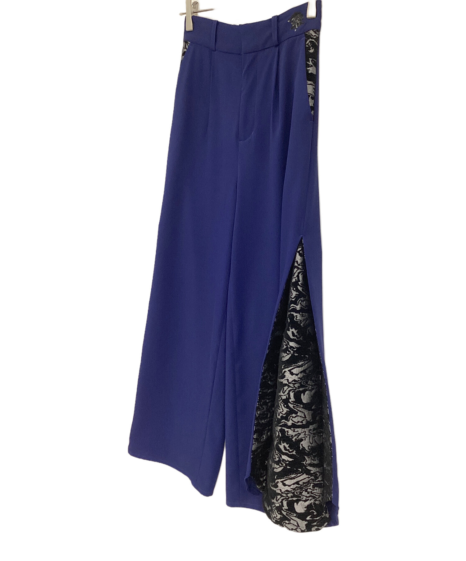 Ado × HARE コラボサイドジャガードキリカエパンツ 中古・古着通販】HARE (ハレ) Ado (アド) サイドジャガードキリカエ