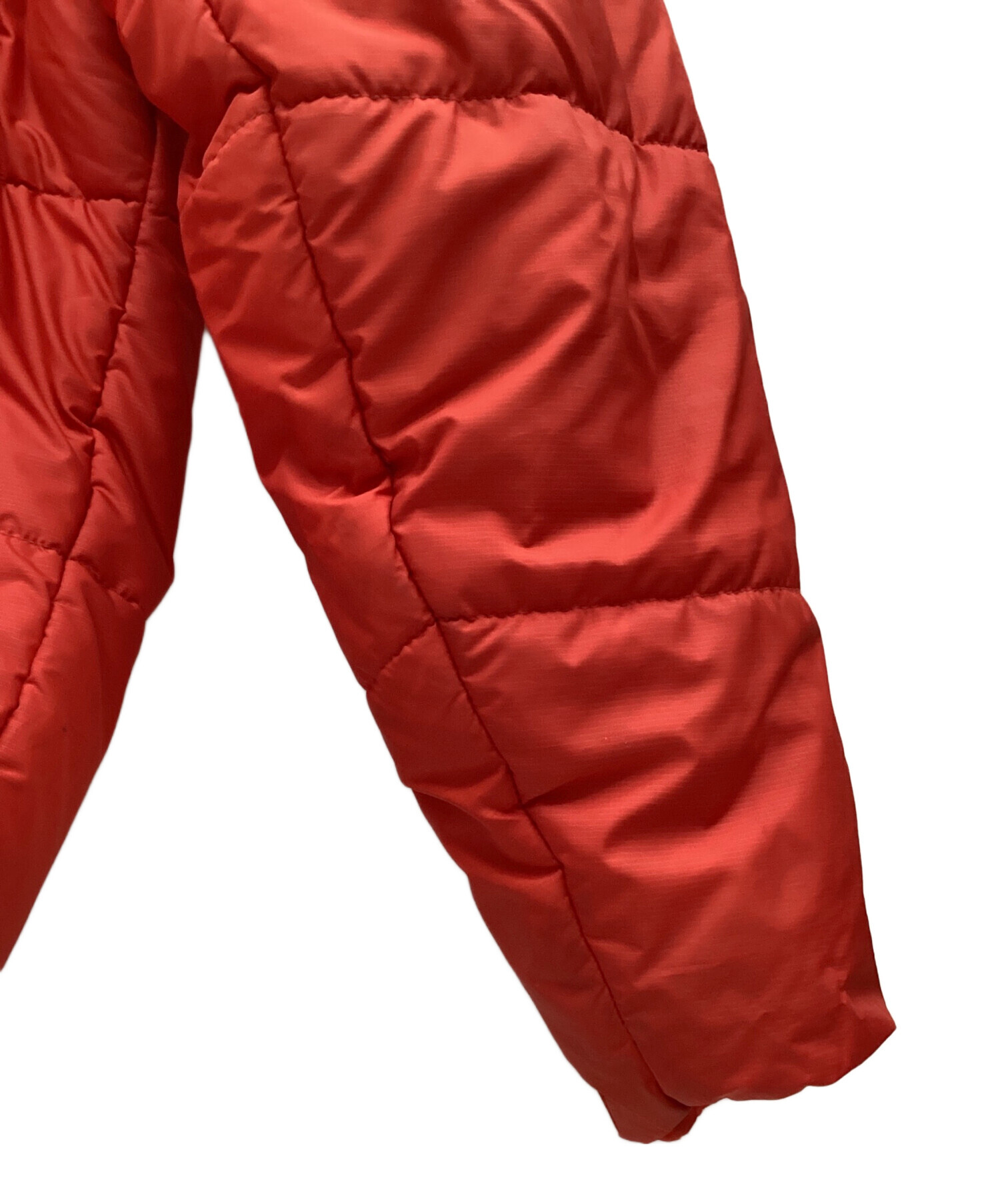 パタゴニアpatagoniaパフジャケット　フード付ダウン赤　S Patagonia パフジャケット メンズM 2001年製 赤 中綿ジャケット | 古着