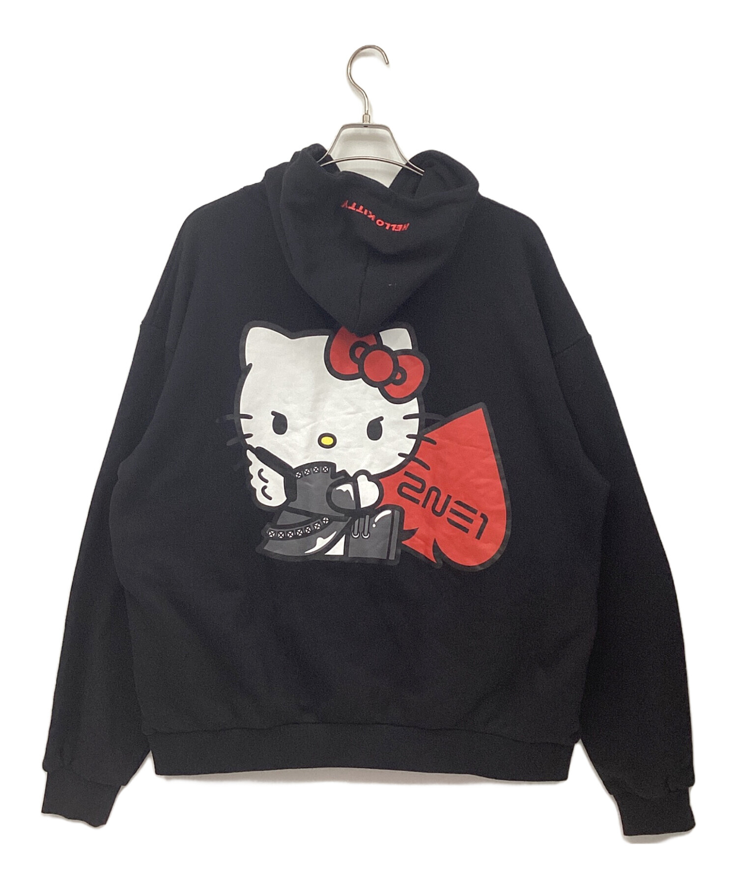 中古・古着通販】2NE1 (トゥエニィワン) HELLO KITTY (ハローキティ