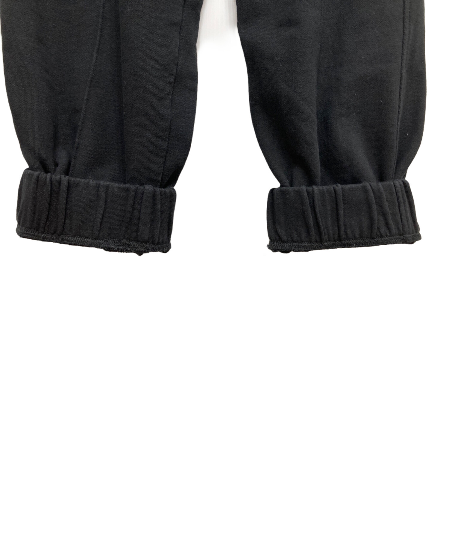 J*宝様 MONCLER ブラック スウェットパンツ Mサイズ J*宝様 MONCLER ブラック スウェットパンツ Mサイズ MONCLER