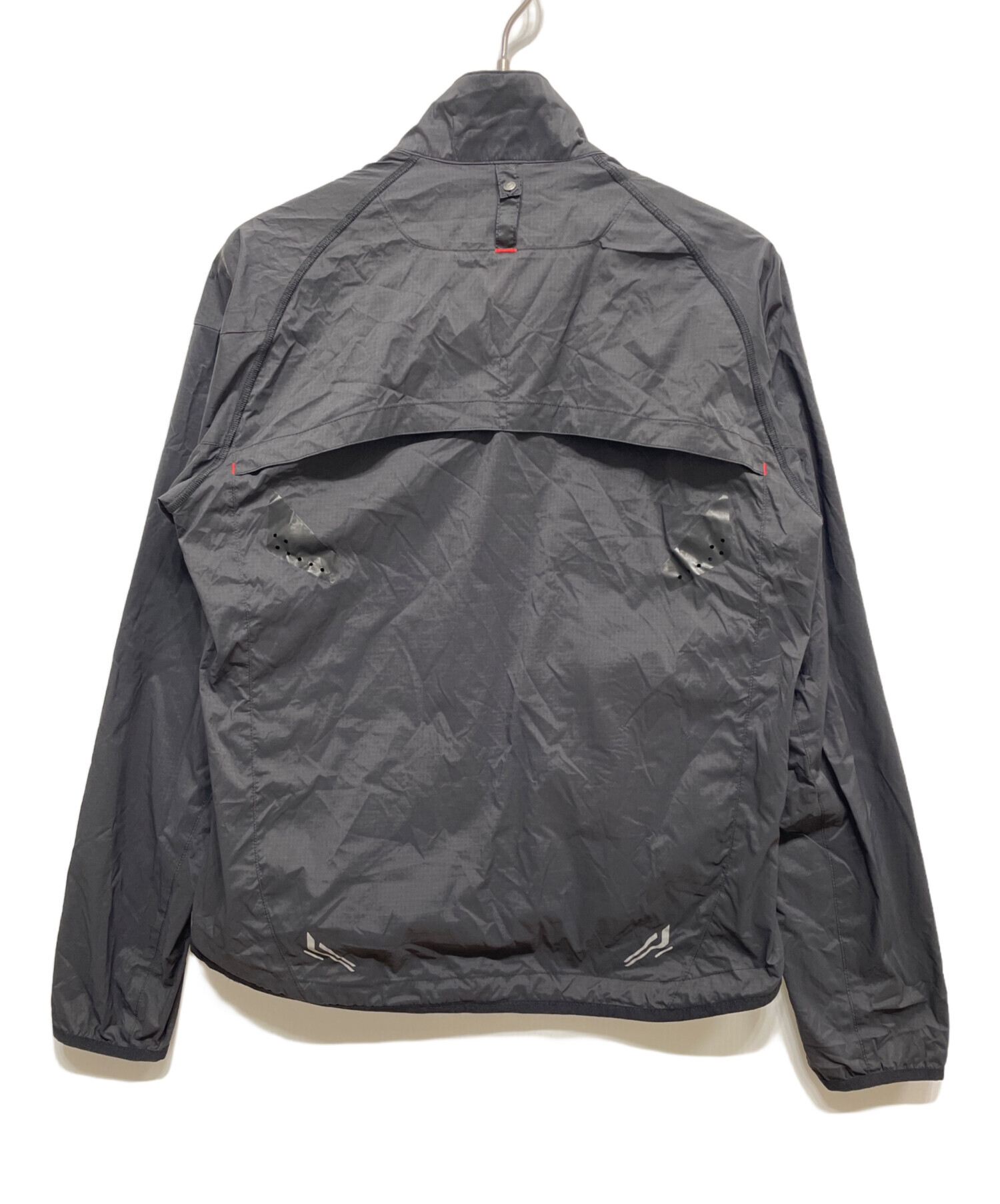 クシタニ ウィンドブレーカー