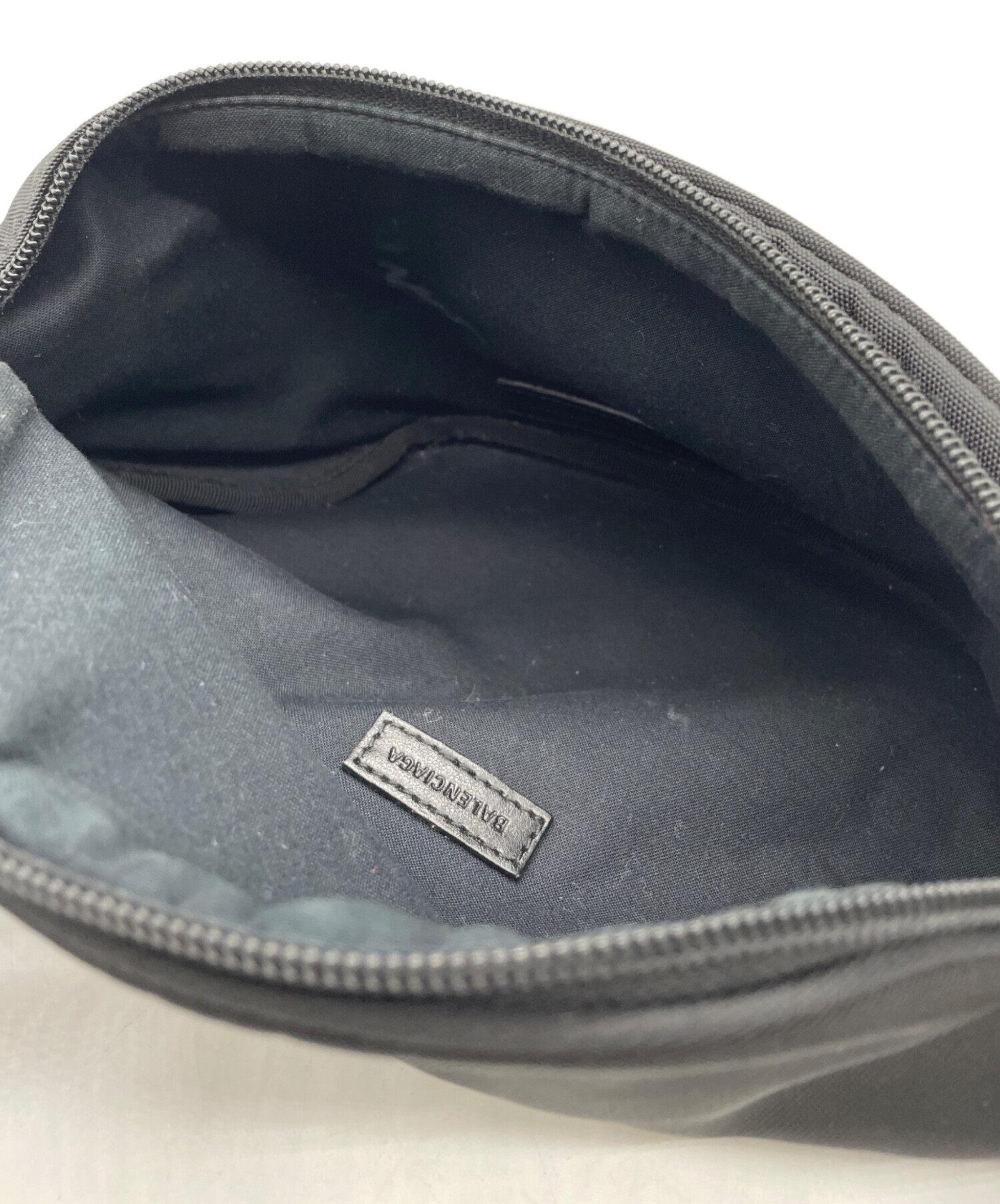 中古・古着通販】BALENCIAGA (バレンシアガ) ウエストポーチ ブラック