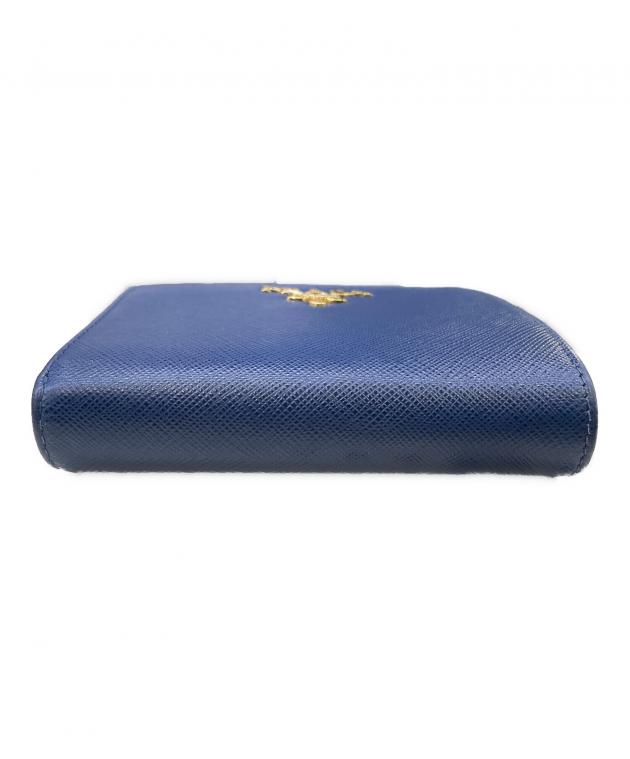 【値下げ】プラダ  二つ折り財布  青 中古・古着通販】PRADA (プラダ) 2つ折り財布 ブルー｜ブランド・古着