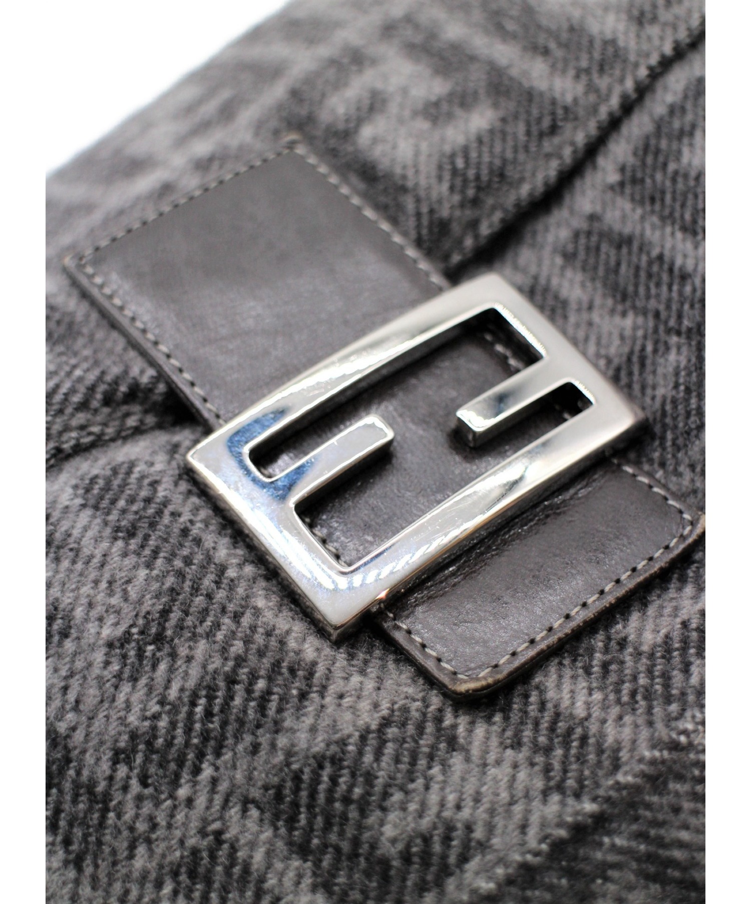 中古・古着通販】FENDI (フェンディ) マンマバケット グレー サイズ