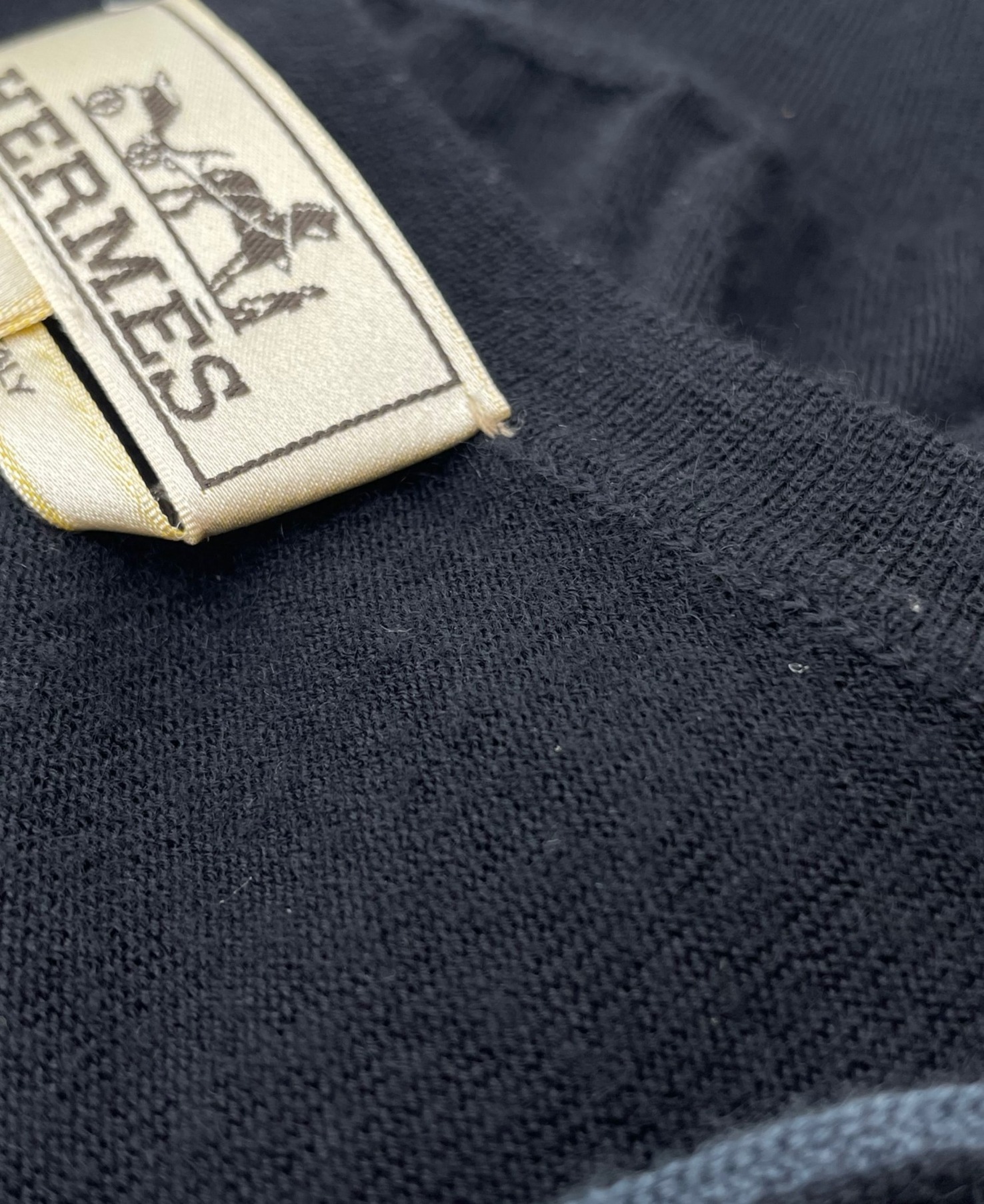 中古・古着通販】HERMES (エルメス) Vネックカシミアニット ブラック