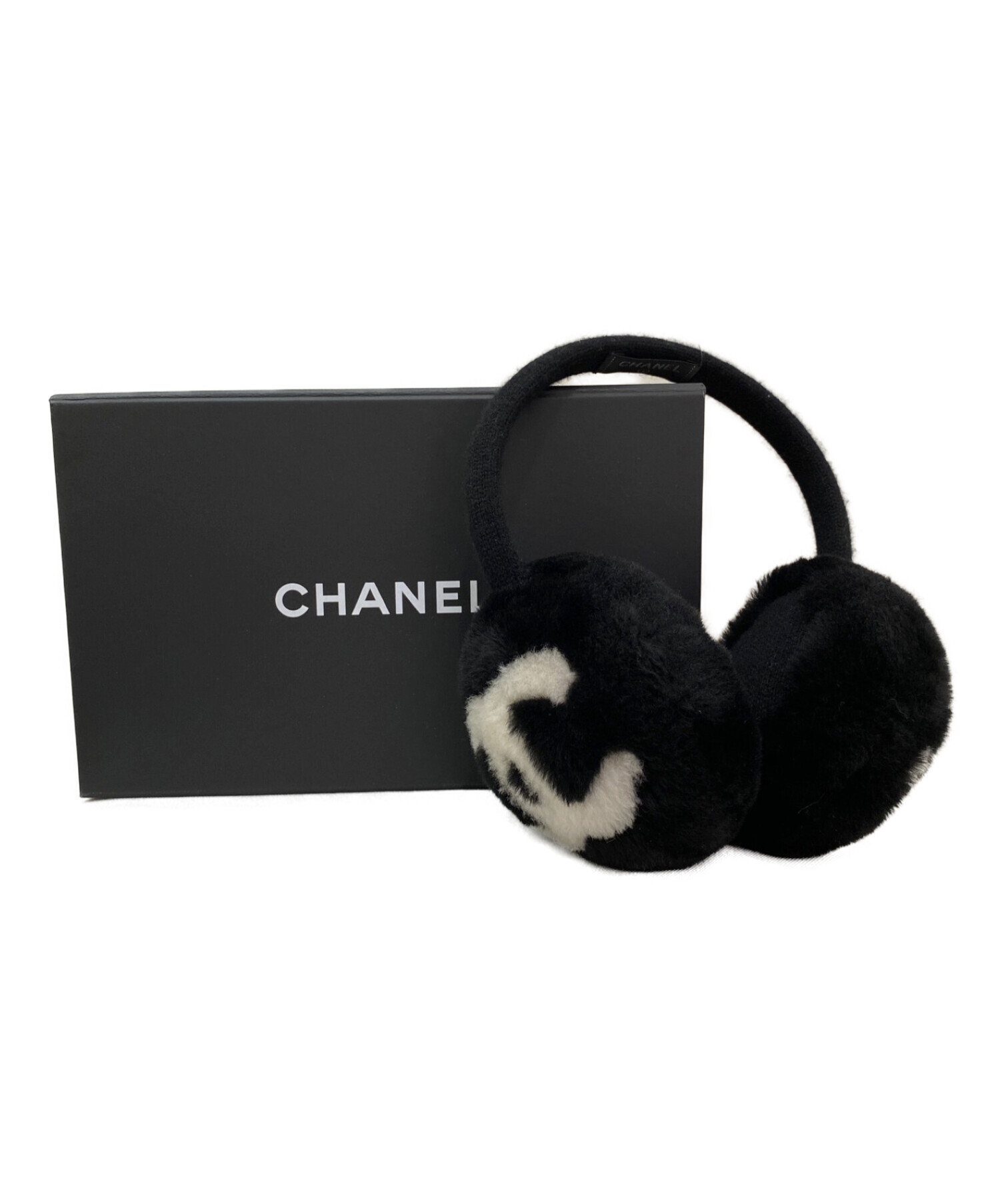 週末限定値下☆CHANEL☆シャネル☆ イヤーマフ☆即完売品♪ シャネルから新作ヘッドウエアが登場｜ふわふわファーで冬の装いに