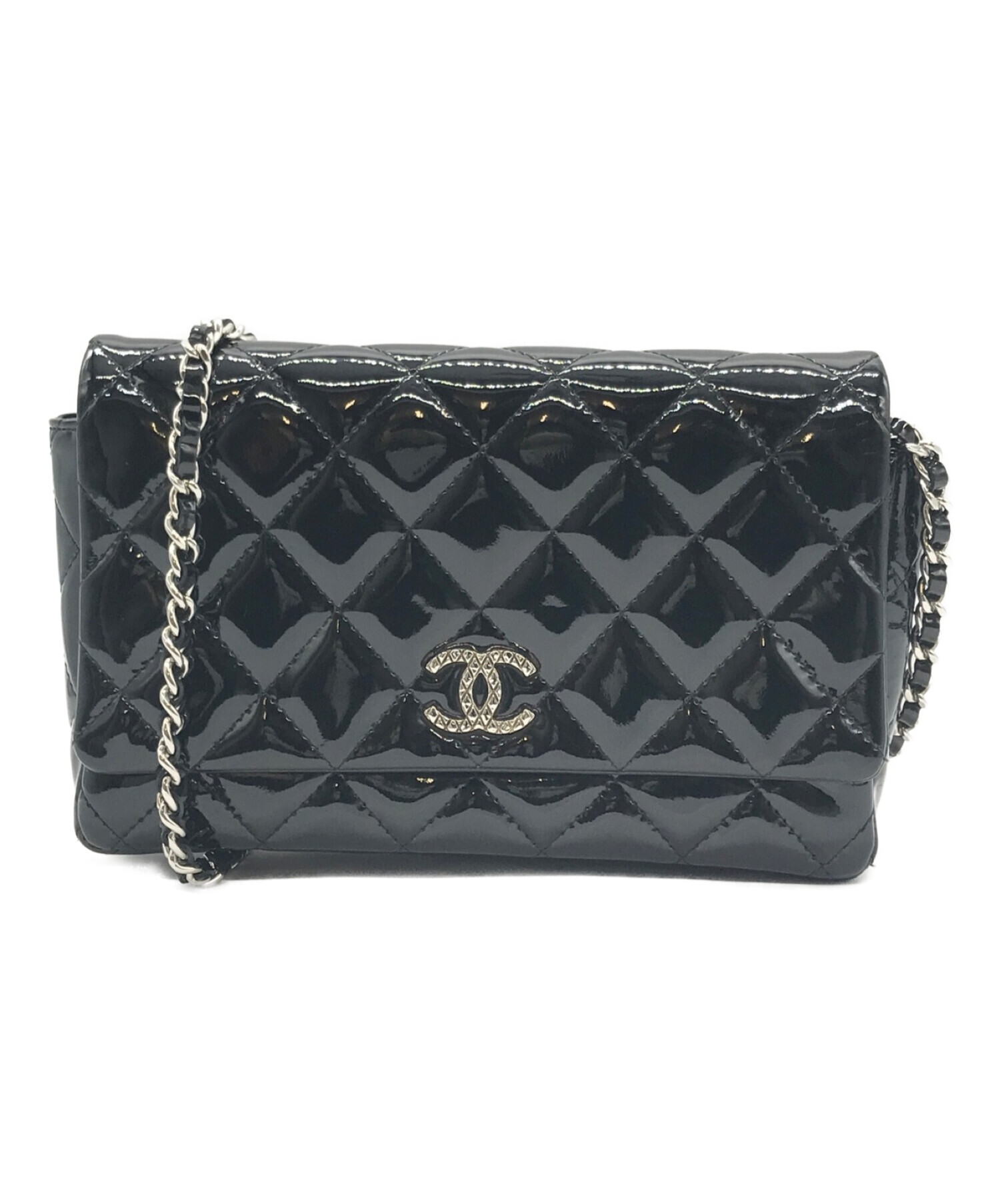 【中古】シャネル CHANEL マトラッセ パテントレザー ミニ バッグポーチ エナメル レディース 中古・古着通販】CHANEL (シャネル) パテントミニマトラッセショルダー