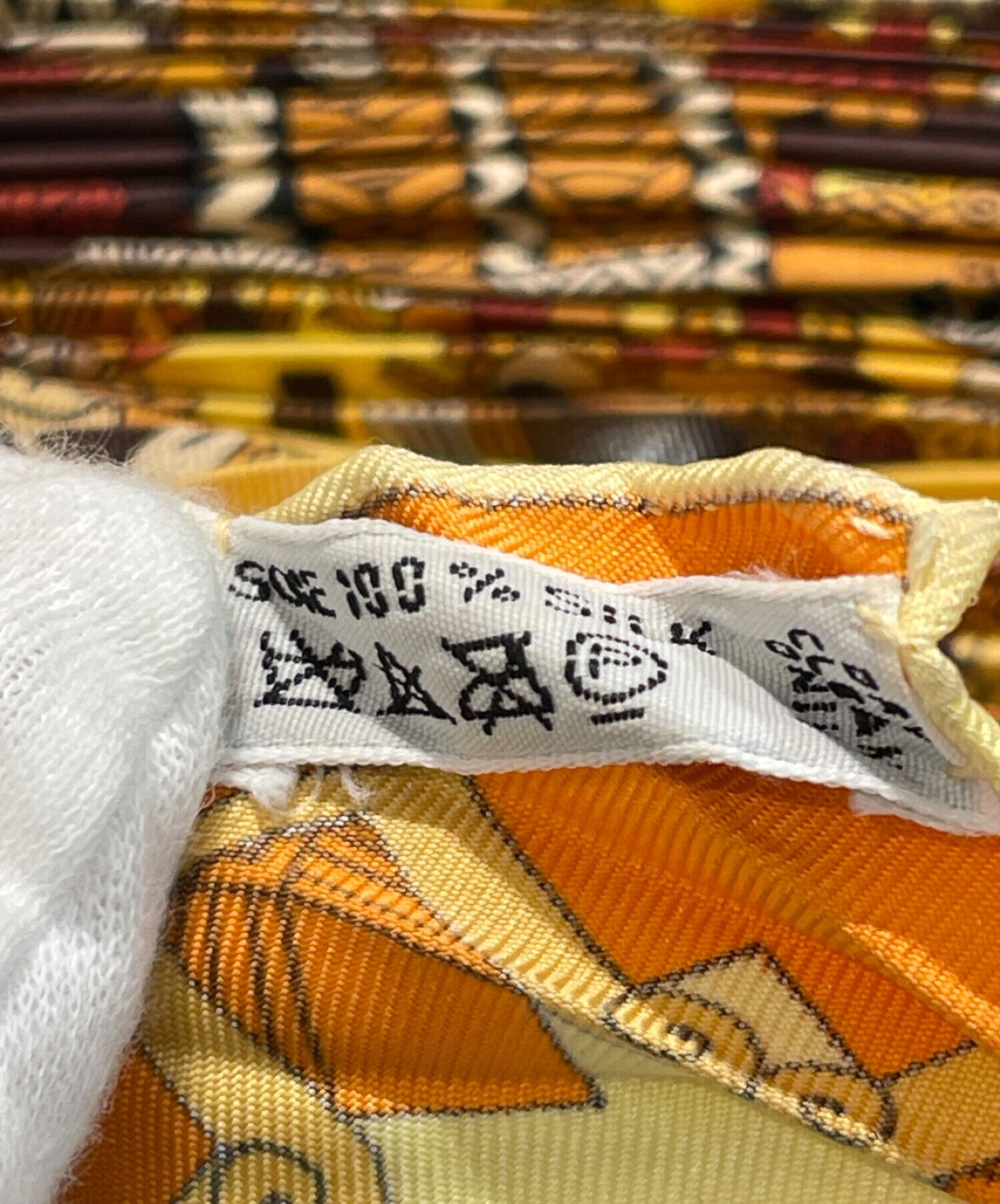 中古・古着通販】HERMES (エルメス) カレ プリーツスカーフ オレンジ