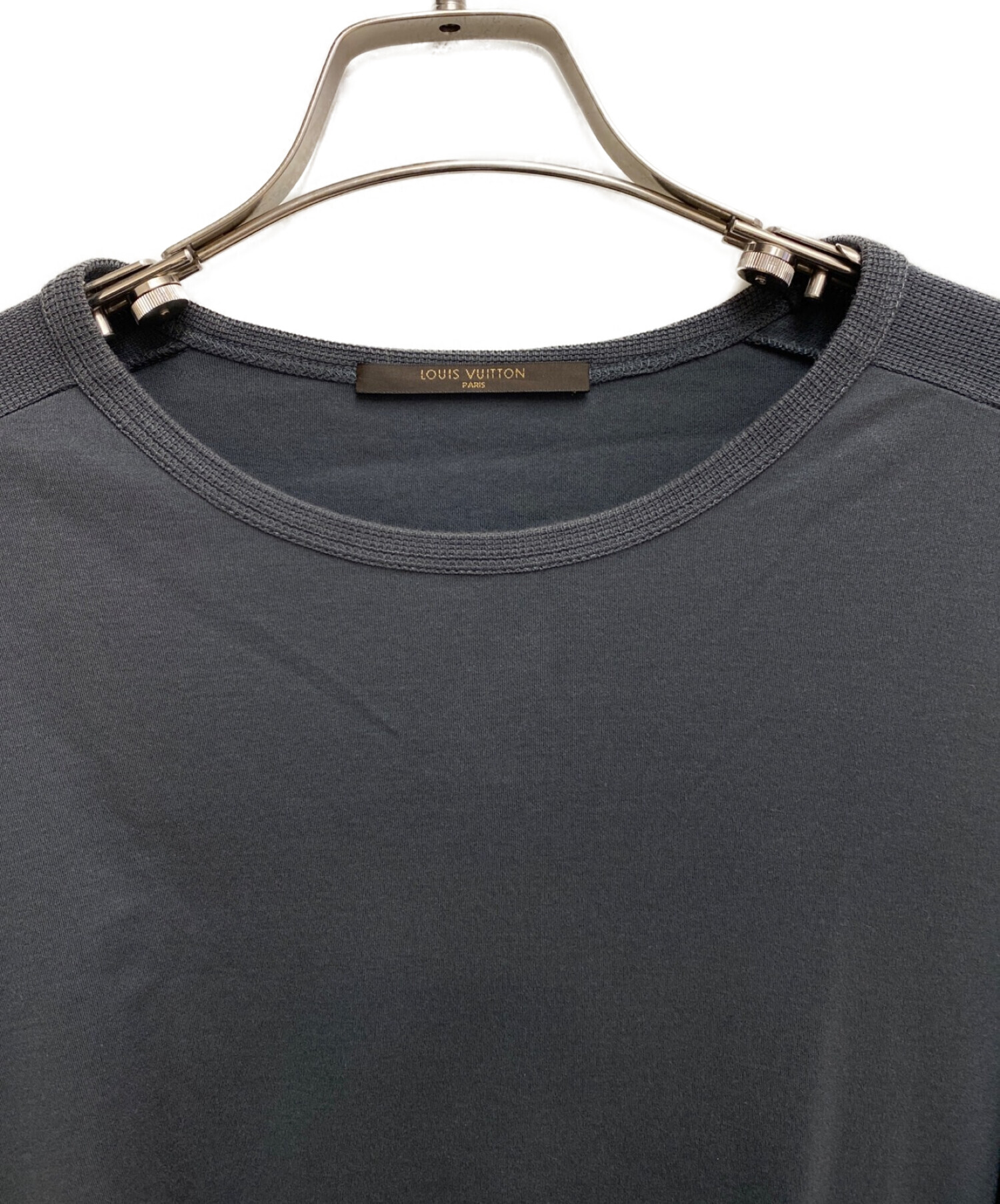 LOUIS VUITTON バッグプリント大きめTシャツ グレーコットンシルク。 中古・古着通販】LOUIS VUITTON (ルイ ヴィトン) バックロゴプリント