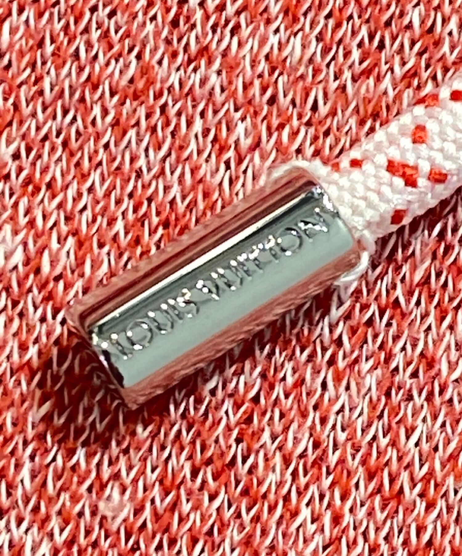中古・古着通販】LOUIS VUITTON (ルイ ヴィトン) アーチロゴ刺繍 中古・古着通販】LOUIS VUITTON (ルイ ヴィトン) アーチロゴ刺繍