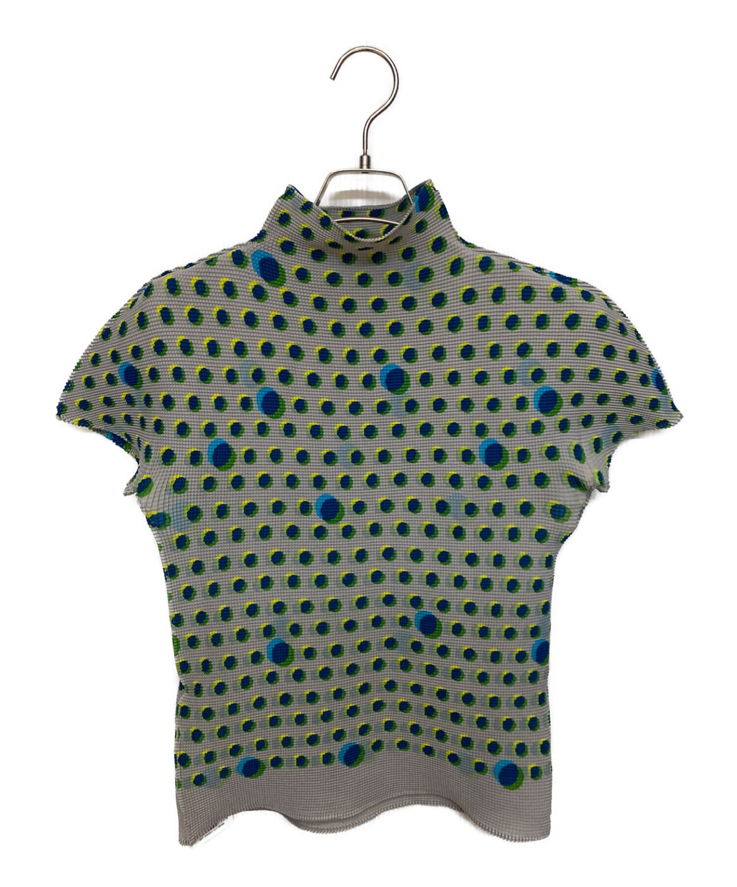 美品 me ISSEY MIYAKE いちご柄 半袖 カットソー ブラウス F 中古・古着通販】me ISSEY MIYAKE (ミーイッセイ ミヤケ) ドット総柄