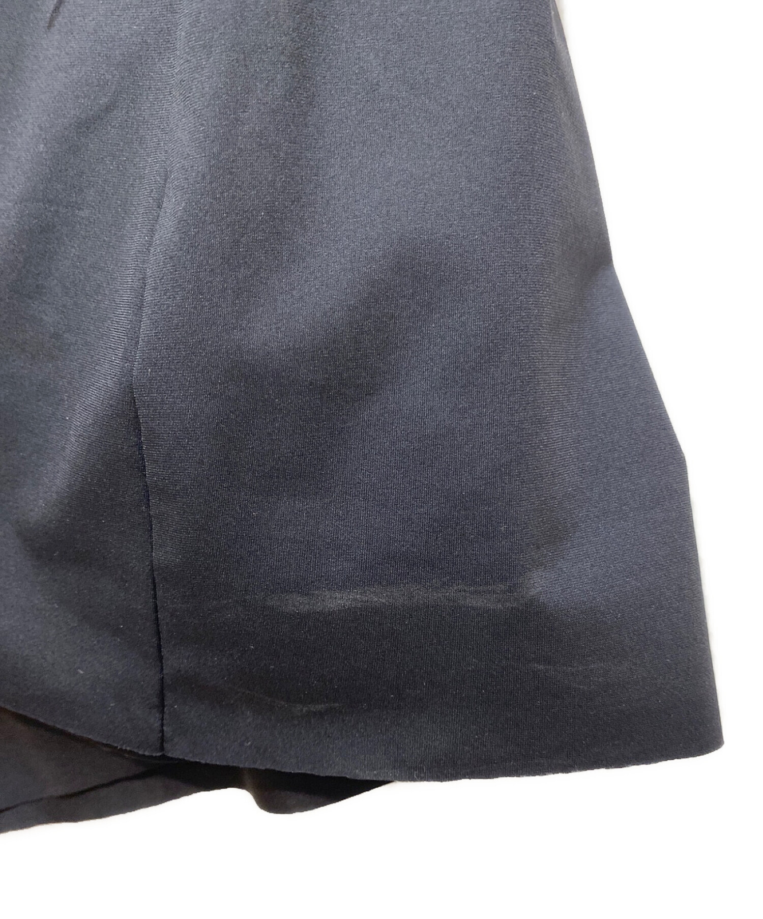 中古・古着通販】PRADA (プラダ) 三角プレート ストレッチハイネック