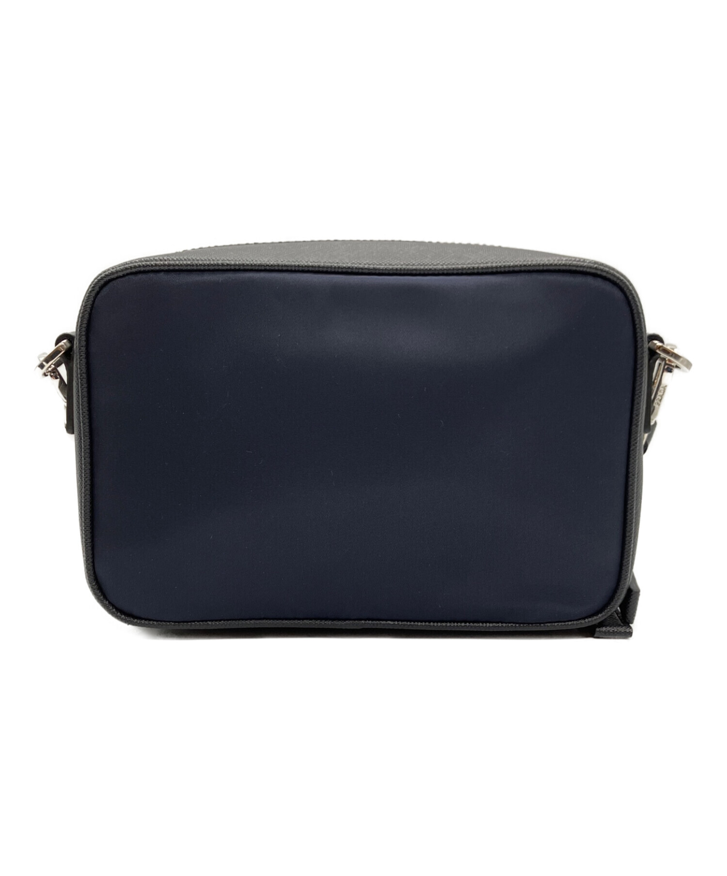 PRADA プラダ ショルダーバッグ  紺 【古着】【中古】【送料無料】 PRADA - PRADA プラダ ショルダーバッグ 紺 【古着】【中古】【送料