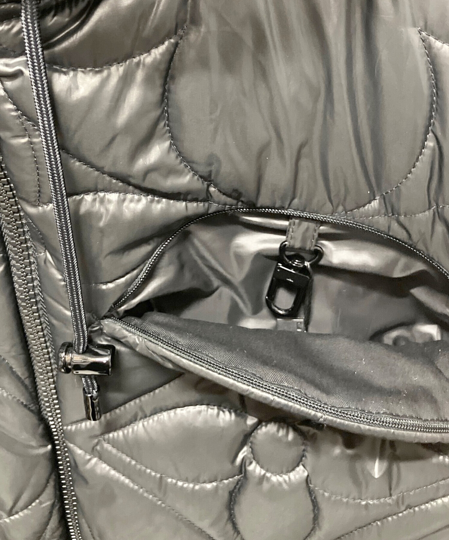 LOUIS VUITTON 未使用品□22SS フラワーキルテッド　ダウン　50 LOUIS VUITTON】ルイヴィトン『モノグラムフラワーキルテッドパデッド