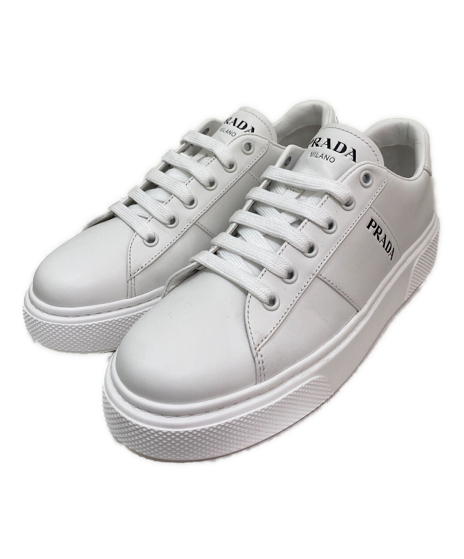 中古・古着通販】PRADA (プラダ) レザーロゴスニーカー ホワイト