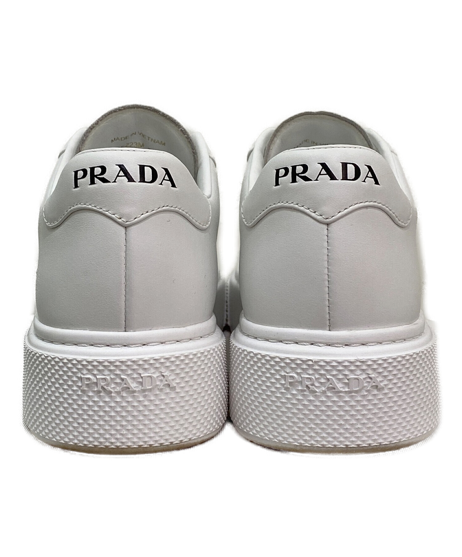 中古・古着通販】PRADA (プラダ) レザーロゴスニーカー ホワイト