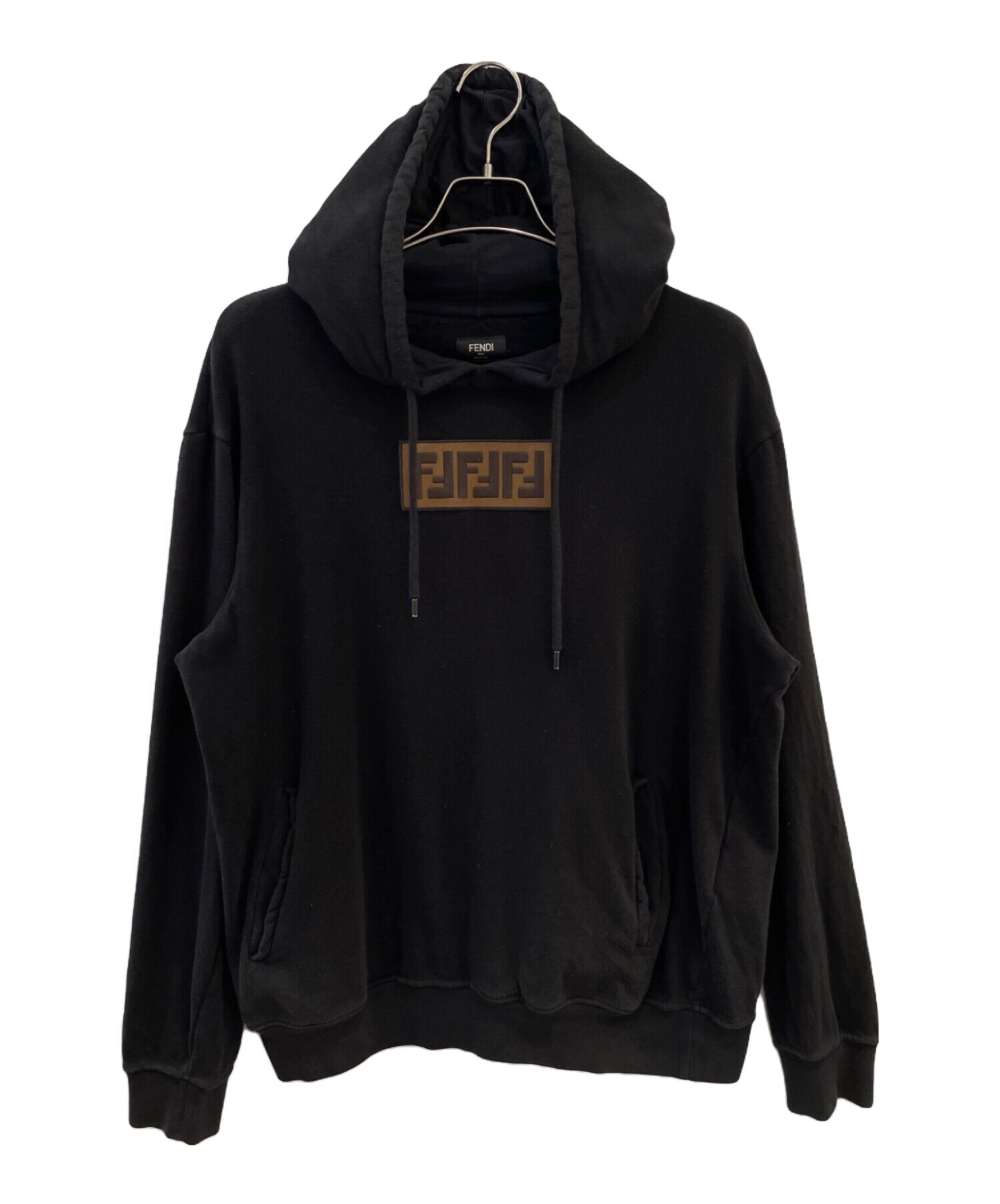 中古・古着通販】FENDI (フェンディ) FFロゴパーカー ブラック 中古・古着通販】FENDI (フェンディ) FFロゴパーカー ブラック