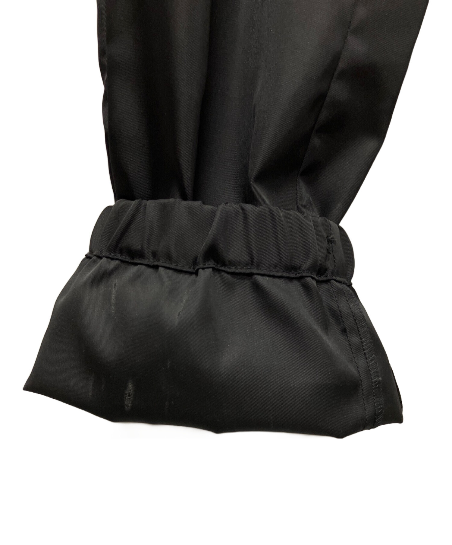 プラダ ポーチ付 Re Nylonサスペンダーパンツ　ナイロントライアングル プラダ ポーチ付 Re Nylonサスペンダーパンツ ナイロン