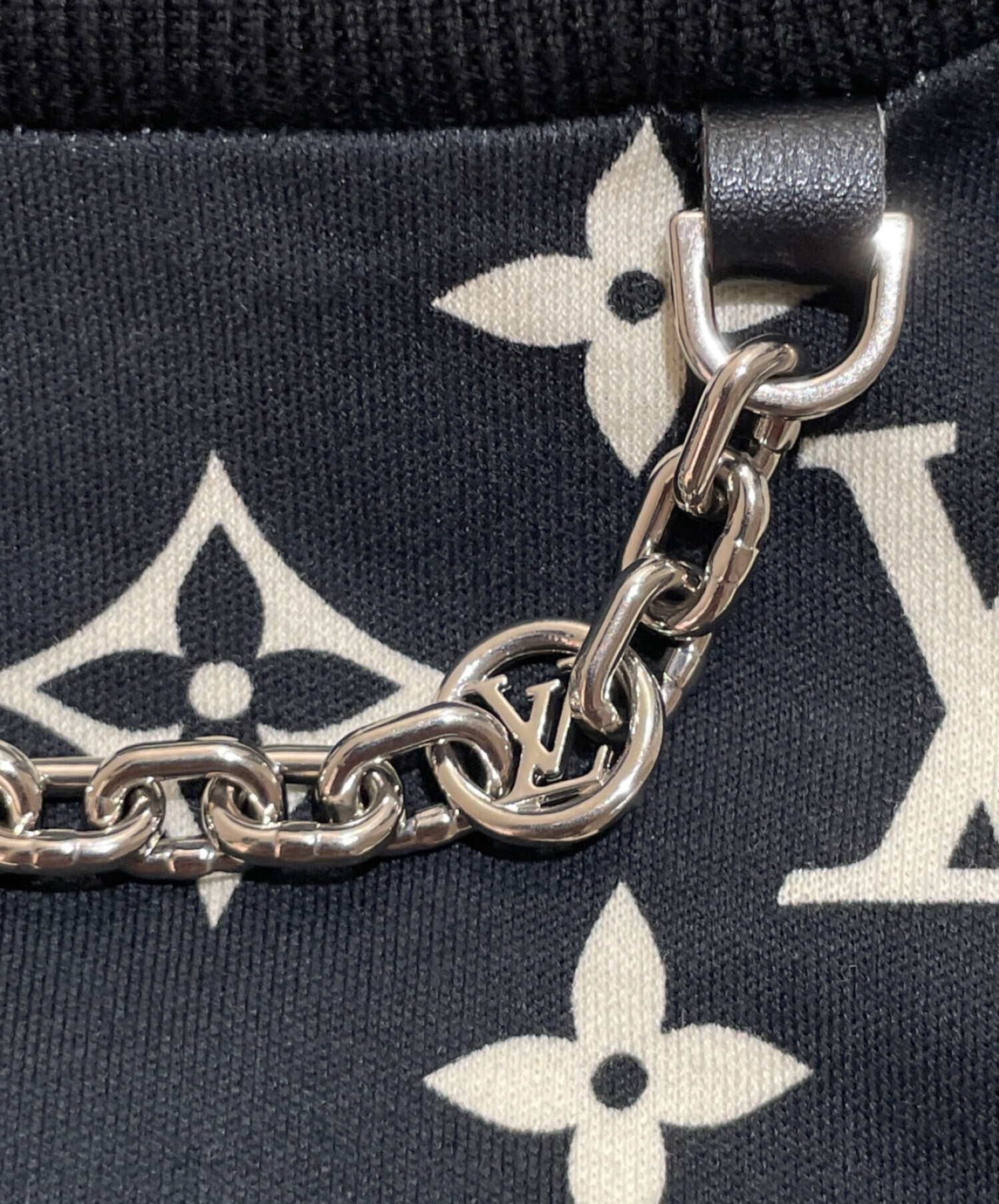 Louis Vuitton ロゴプリント Tシャツ　百貨店購入 美品 ルイヴィトン 総柄 マルチロゴプリントTシャツ L｜Yahoo!フリマ