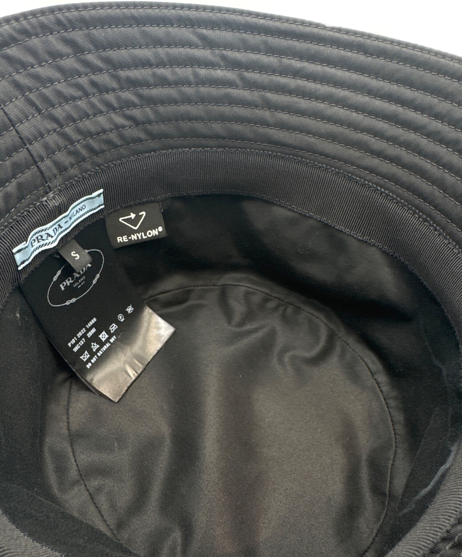 中古・古着通販】PRADA (プラダ) リナイロンバケットハット ブラック 