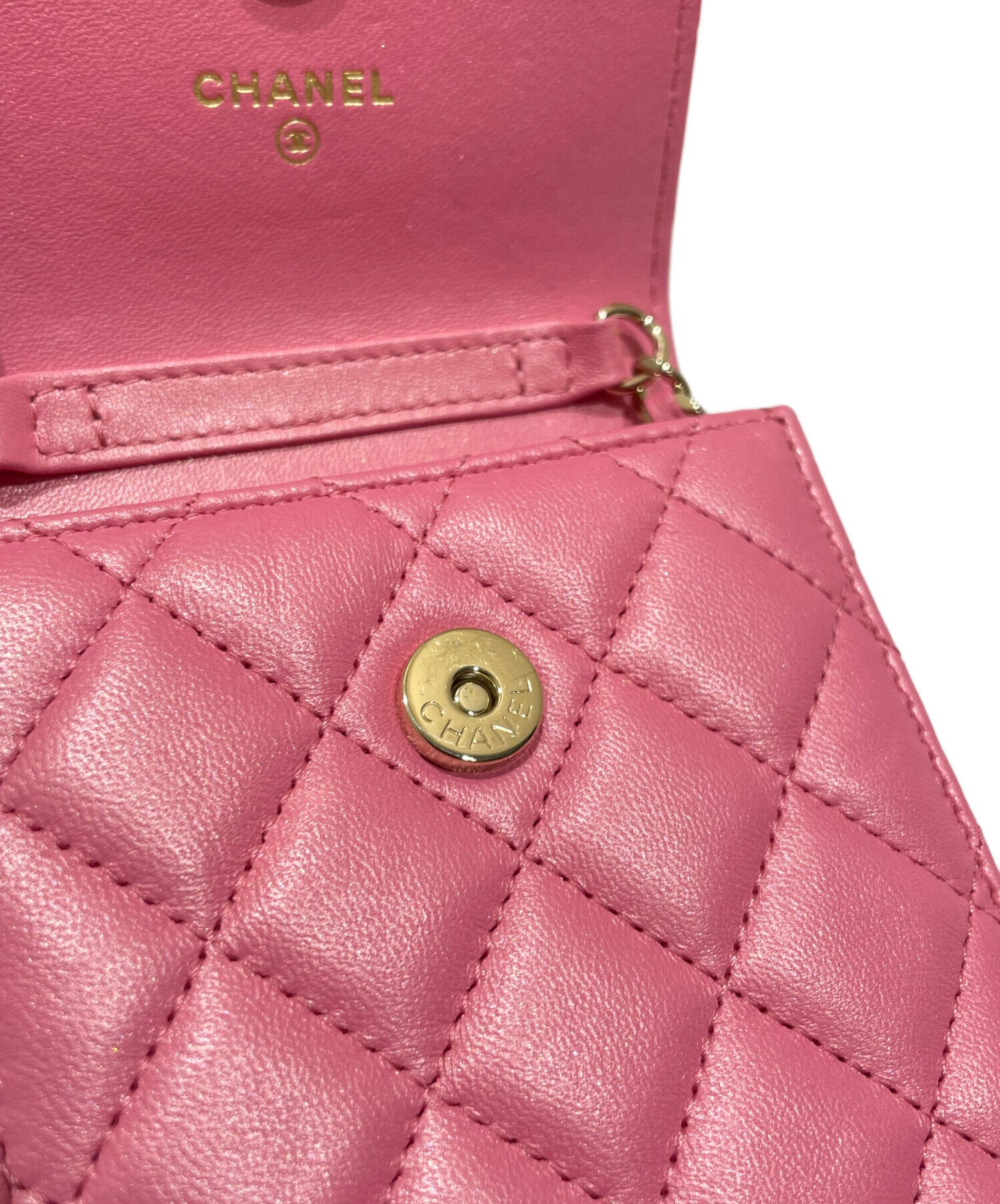 CHANEL ピンク レザー ケース 中古・古着通販】CHANEL (シャネル) フォンケース ピンク｜ブランド