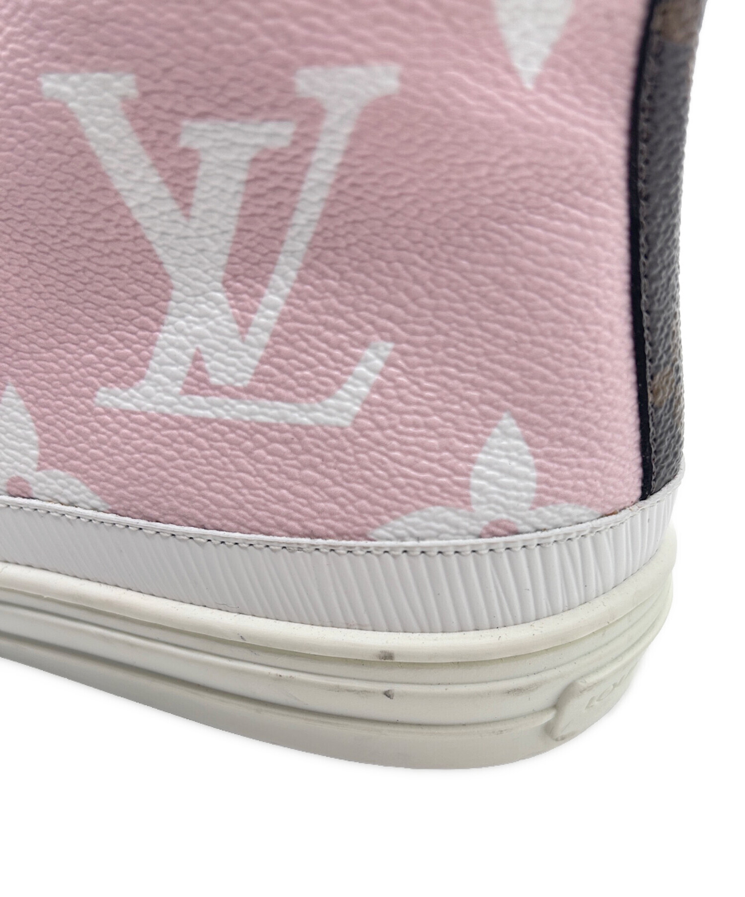 Louis Vuitton ピンク ハイカットスニーカー 中古・古着通販】LOUIS VUITTON (ルイ ヴィトン) モノグラムハイカット