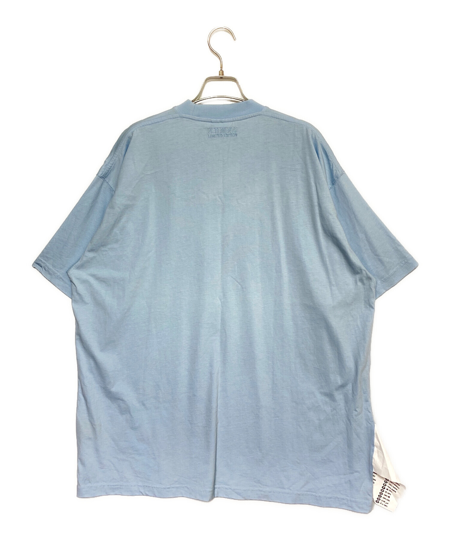 中古・古着通販】VETEMENTS (ヴェトモン) Logo Label Tee スカイブルー 