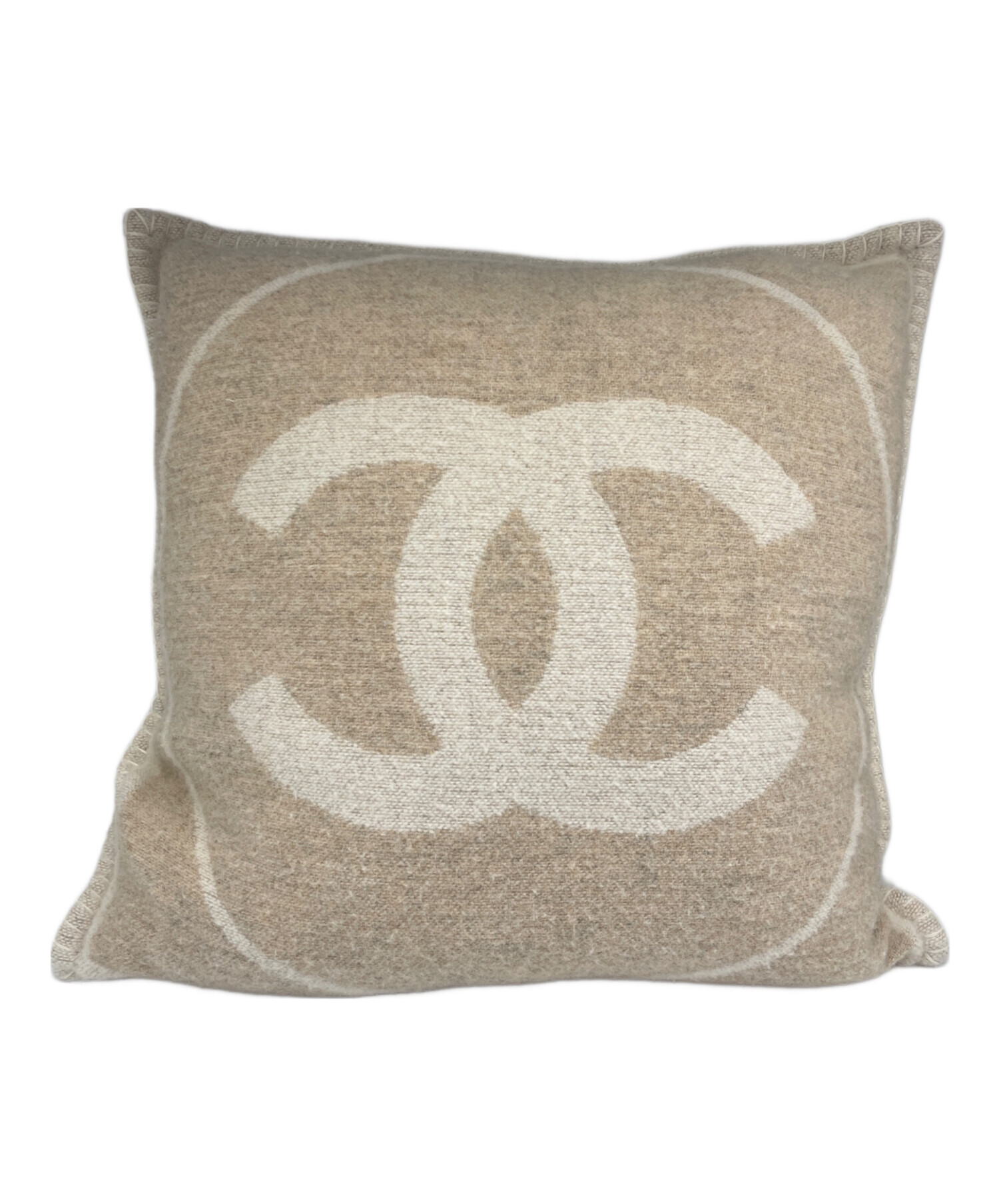 未使用 シャネルCHANEL ココマーク クッション カシミヤ 中古・古着通販】CHANEL (シャネル) ココマーク ロゴ クッション