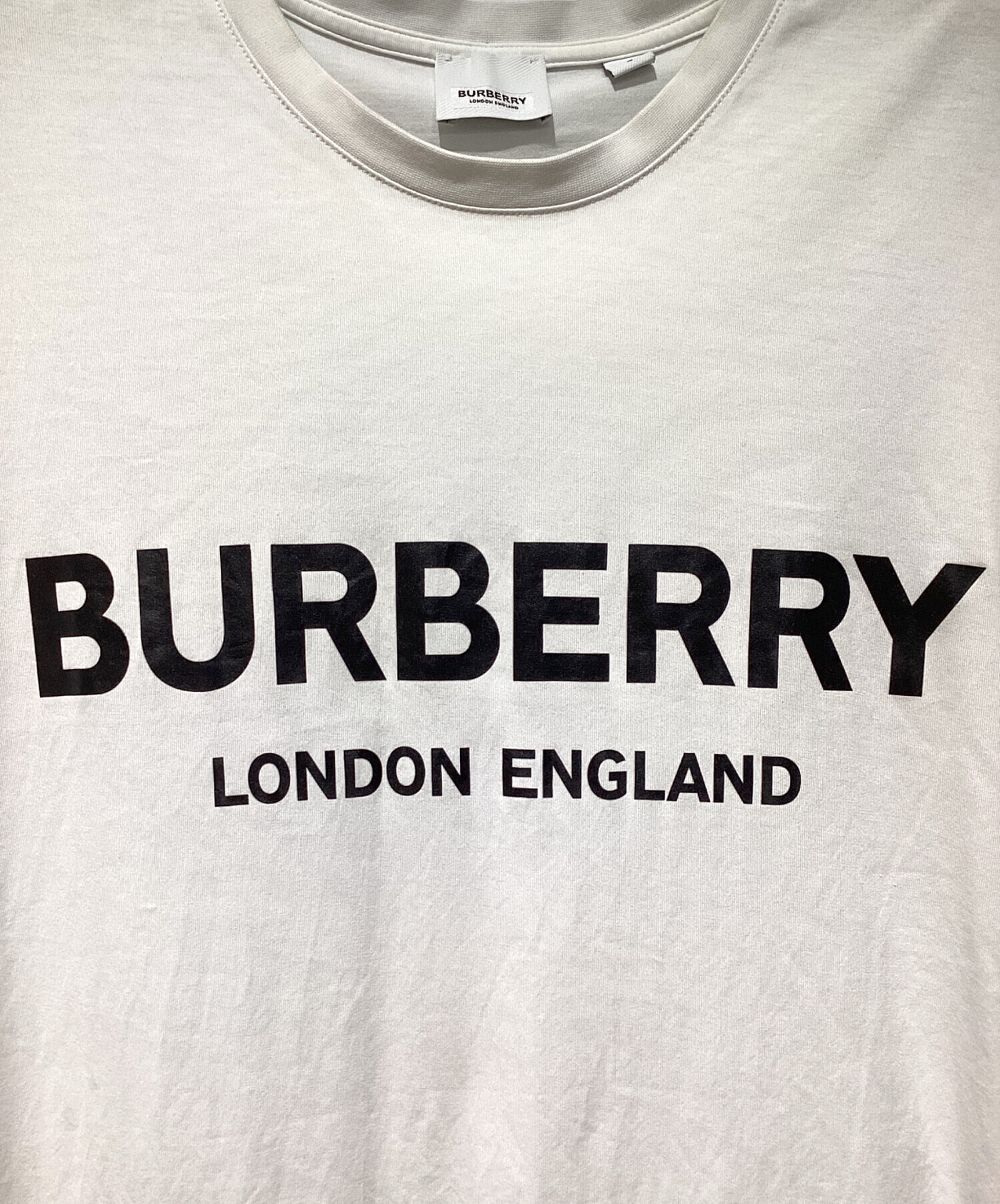 BURBERRY バーバリー ロゴ刺繍Tシャツ ホワイト Lサイズ 中古・古着通販】BURBERRY (バーバリー) ロゴTシャツ ホワイト サイズ