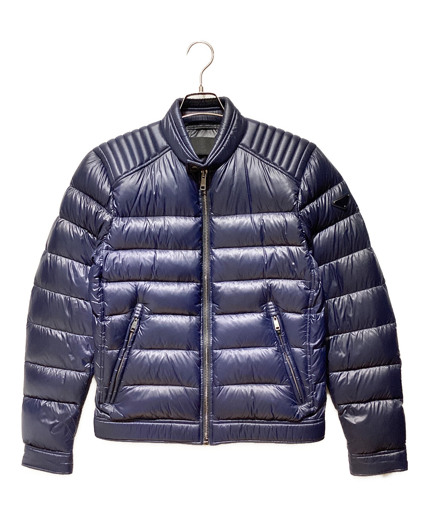 中古・古着通販】PRADA (プラダ) Logo Plate Down Jacket(ロゴ 中古・古着通販】PRADA (プラダ) Logo Plate Down Jacket(ロゴ