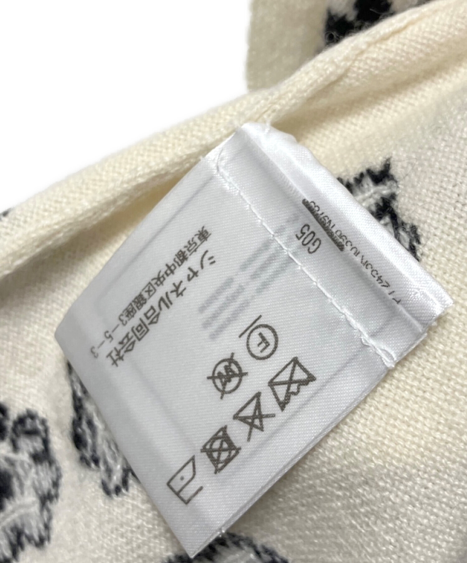 中古・古着通販】CHANEL (シャネル) P72 カシミヤ ココマーク デイジー 