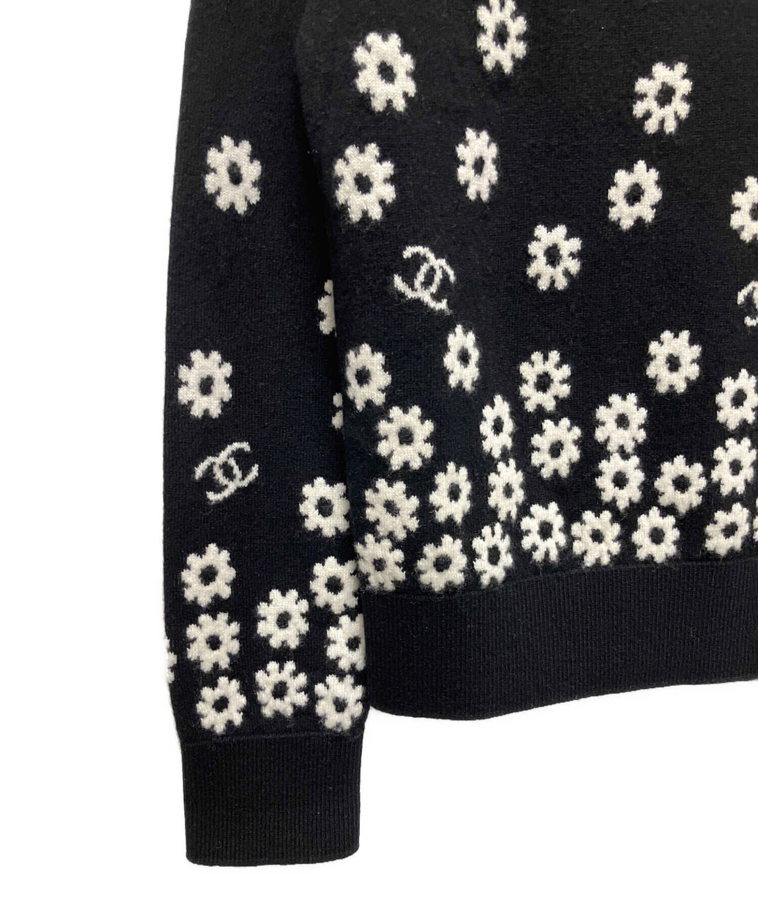 中古・古着通販】CHANEL (シャネル) P72 カシミヤ ココマーク デイジー