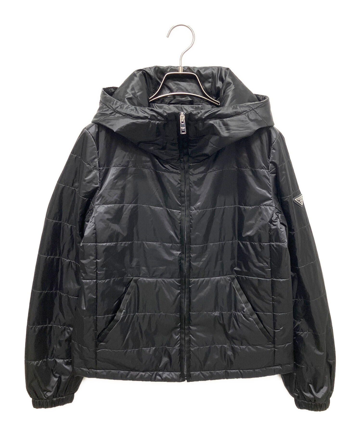 中古・古着通販】PRADA (プラダ) ロゴプレート中綿ジャケット ブラック 