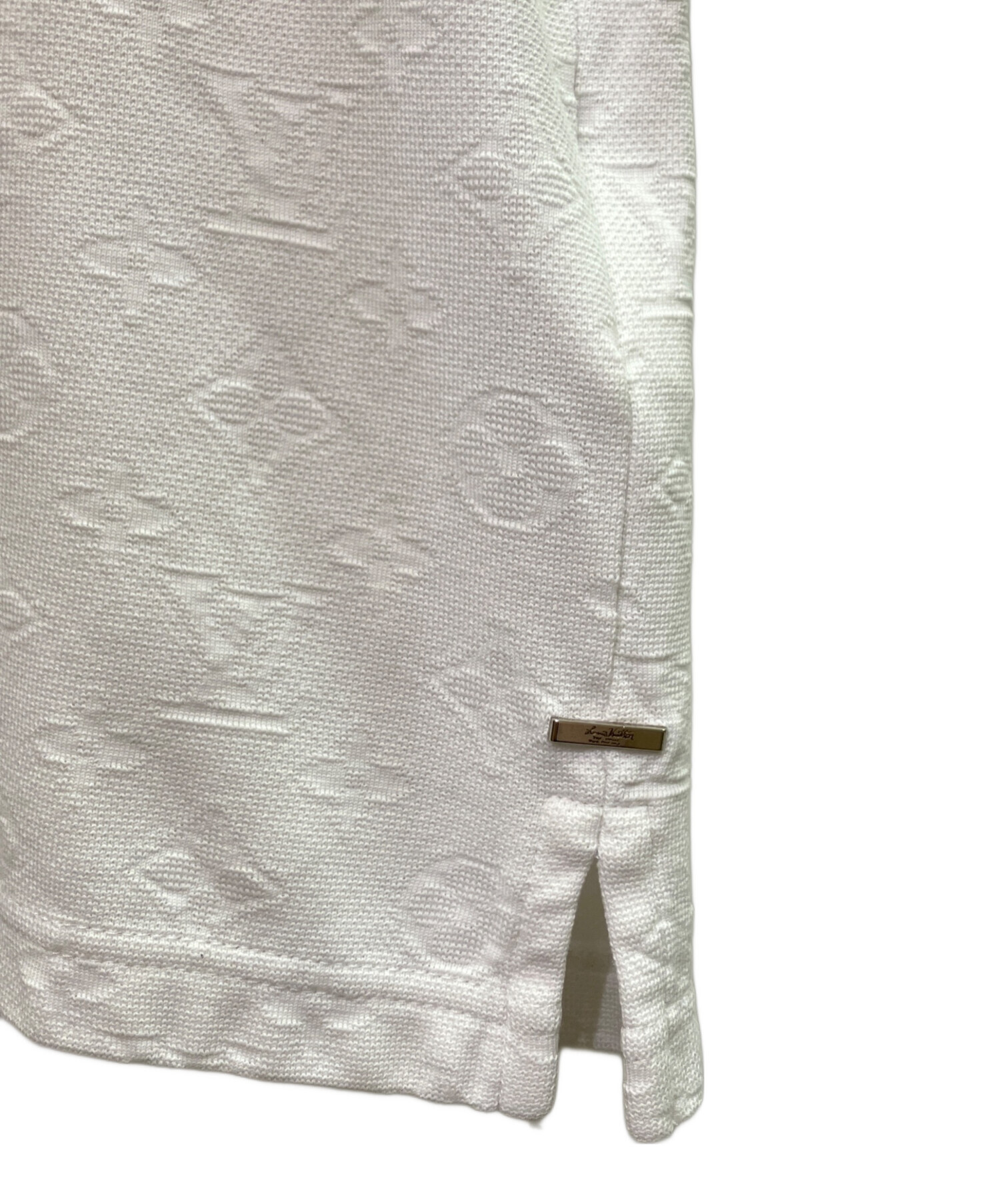 【美品　超人気デザイン】 ルイヴィトン モノグラム柄 3Dポケット Tシャツ. LOUIS VUITTON モノグラム3DポケットTシャツ カーキ ルイヴィトン