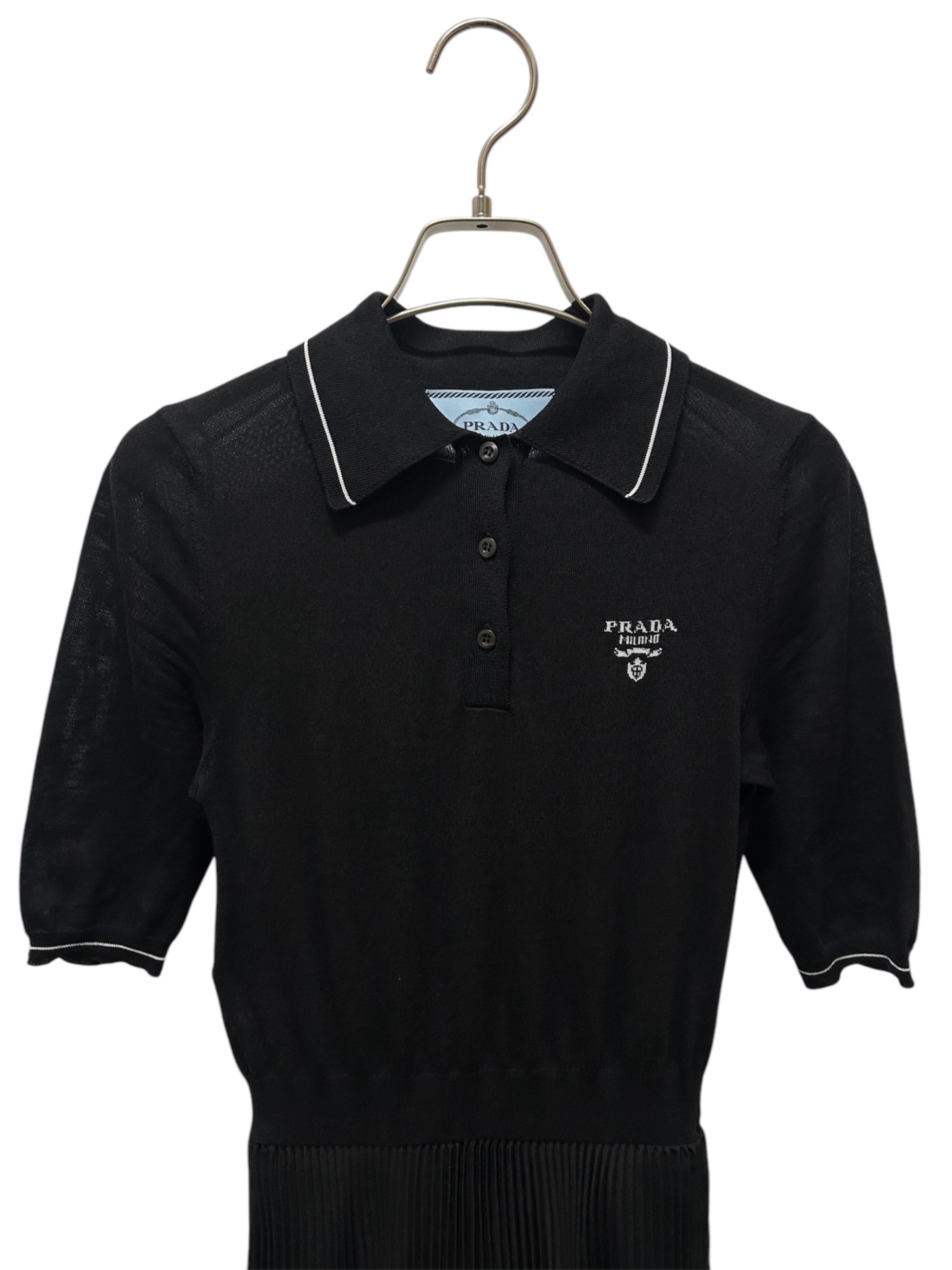 ［mama】PRADA ブラック ポロシャツスタイル　ワンピース 中古・古着通販】PRADA (プラダ) ニット切替ポロシャツワンピース