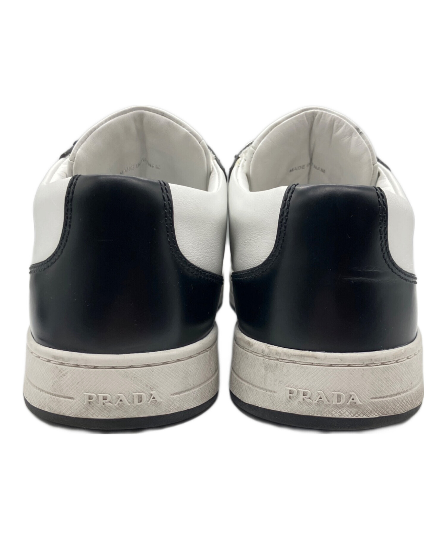 中古・古着通販】PRADA (プラダ) トライアングルロゴスニーカー 