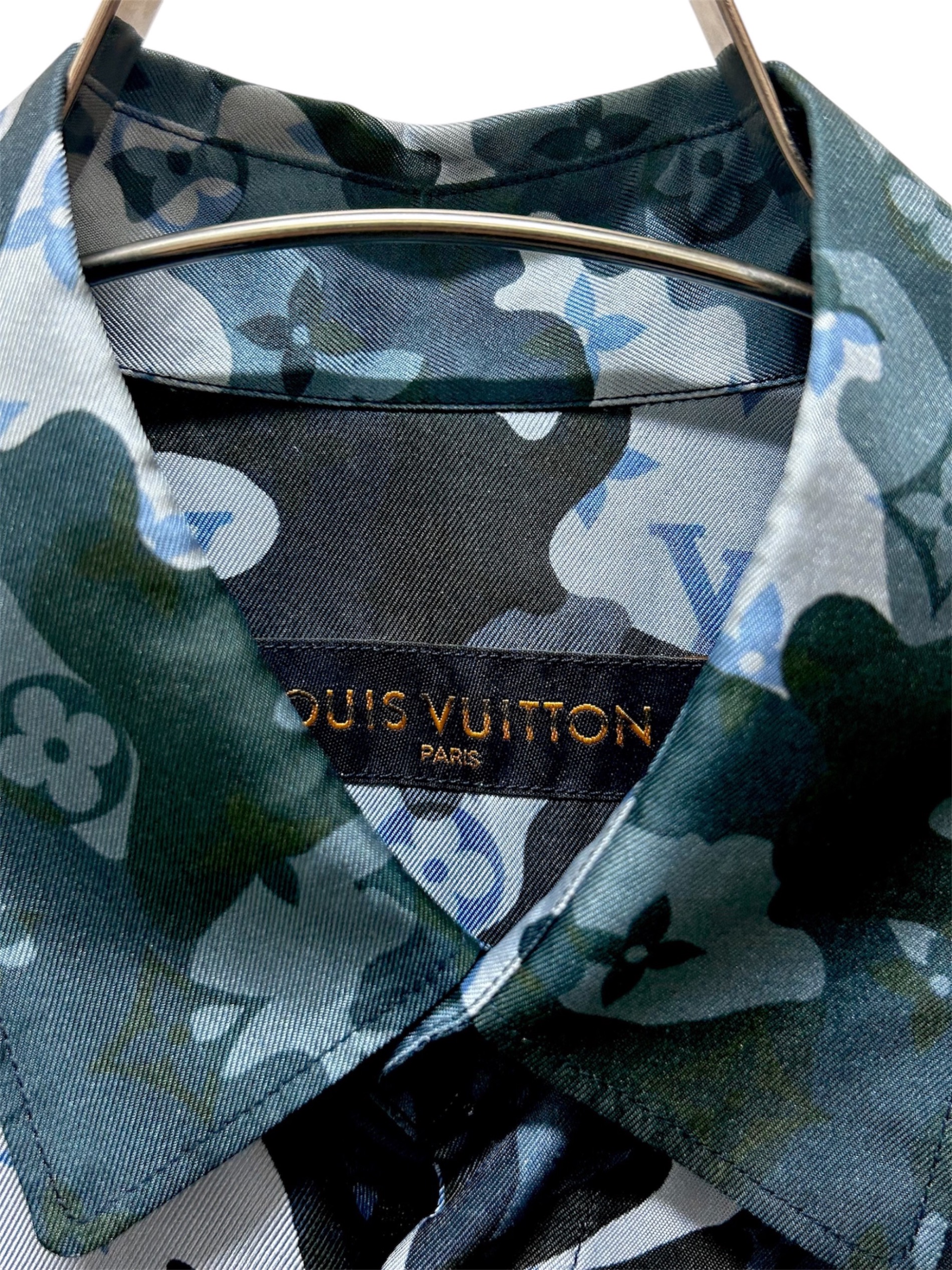 LOUIS VUITTON シャツ モノグラム カモフラ LV ロゴ 迷彩 中古・古着通販】LOUIS VUITTON (ルイ ヴィトン) モノグラムカモシルク