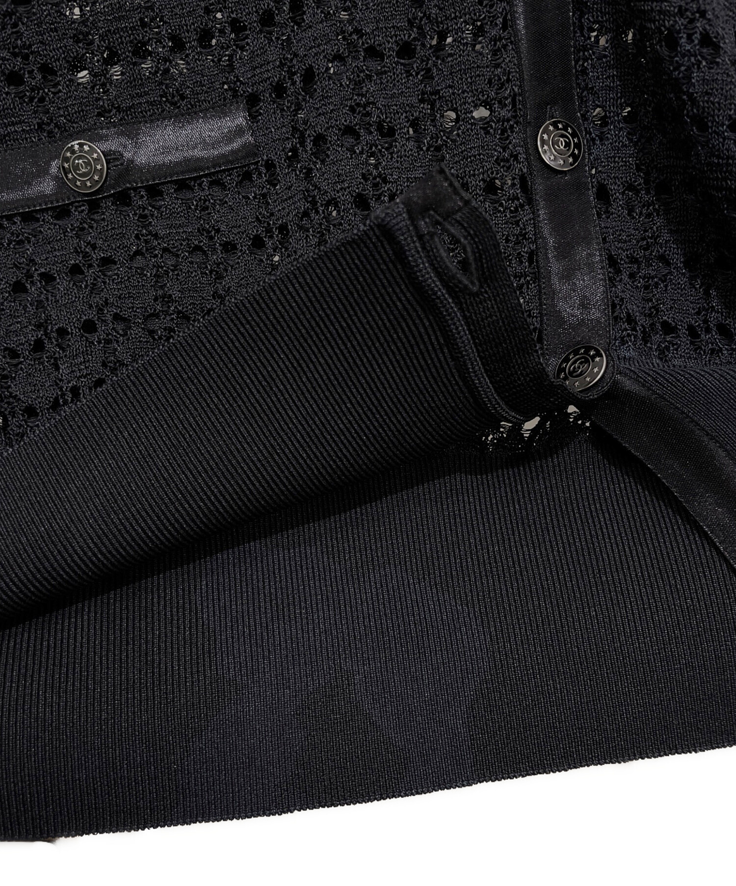 中古・古着通販】CHANEL (シャネル) ココボタン透かし編みカーディガン