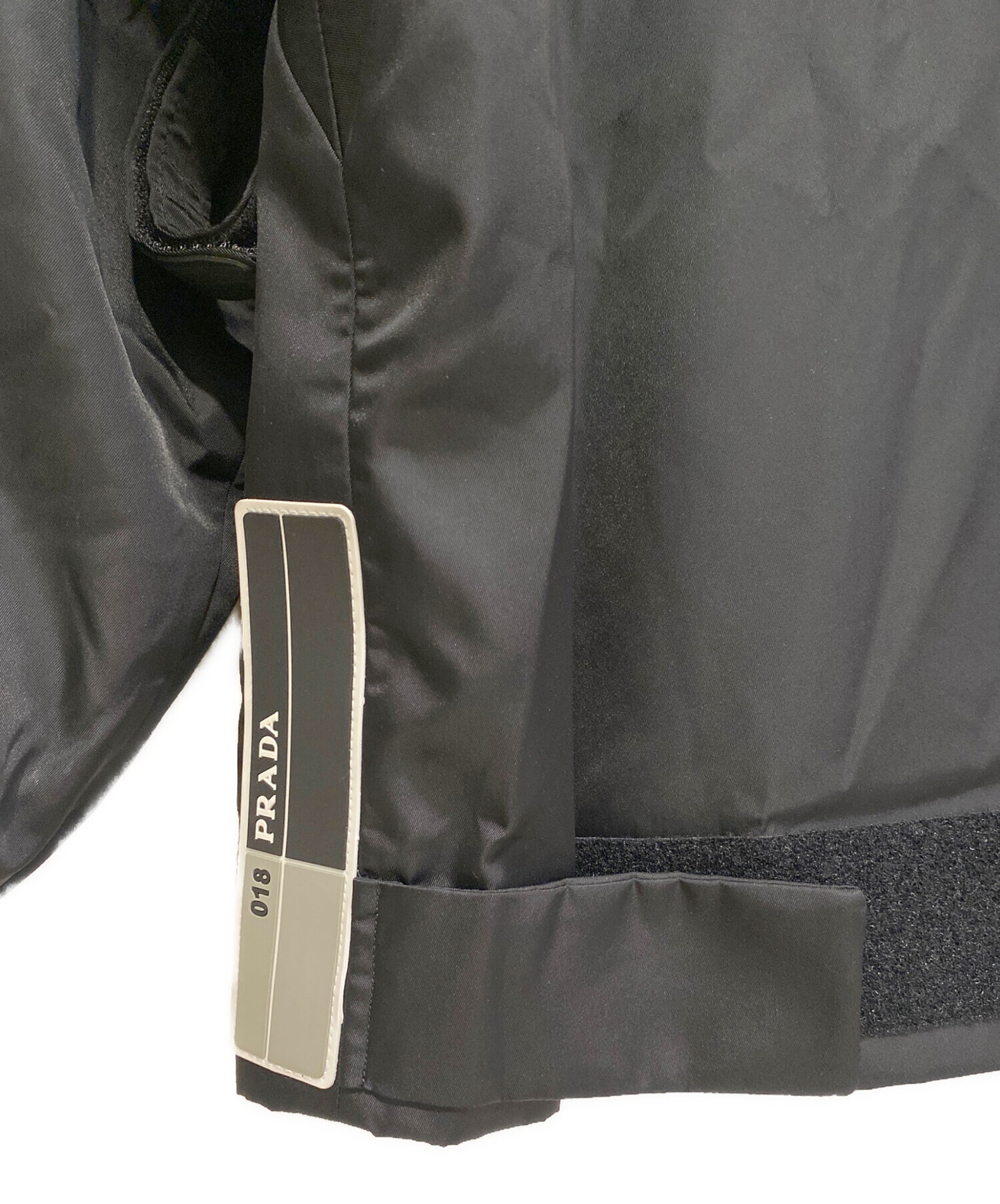 PRADA、中綿入りナイロンコート、美品、38 中古・古着通販】PRADA (プラダ) 中綿ナイロンジャケット