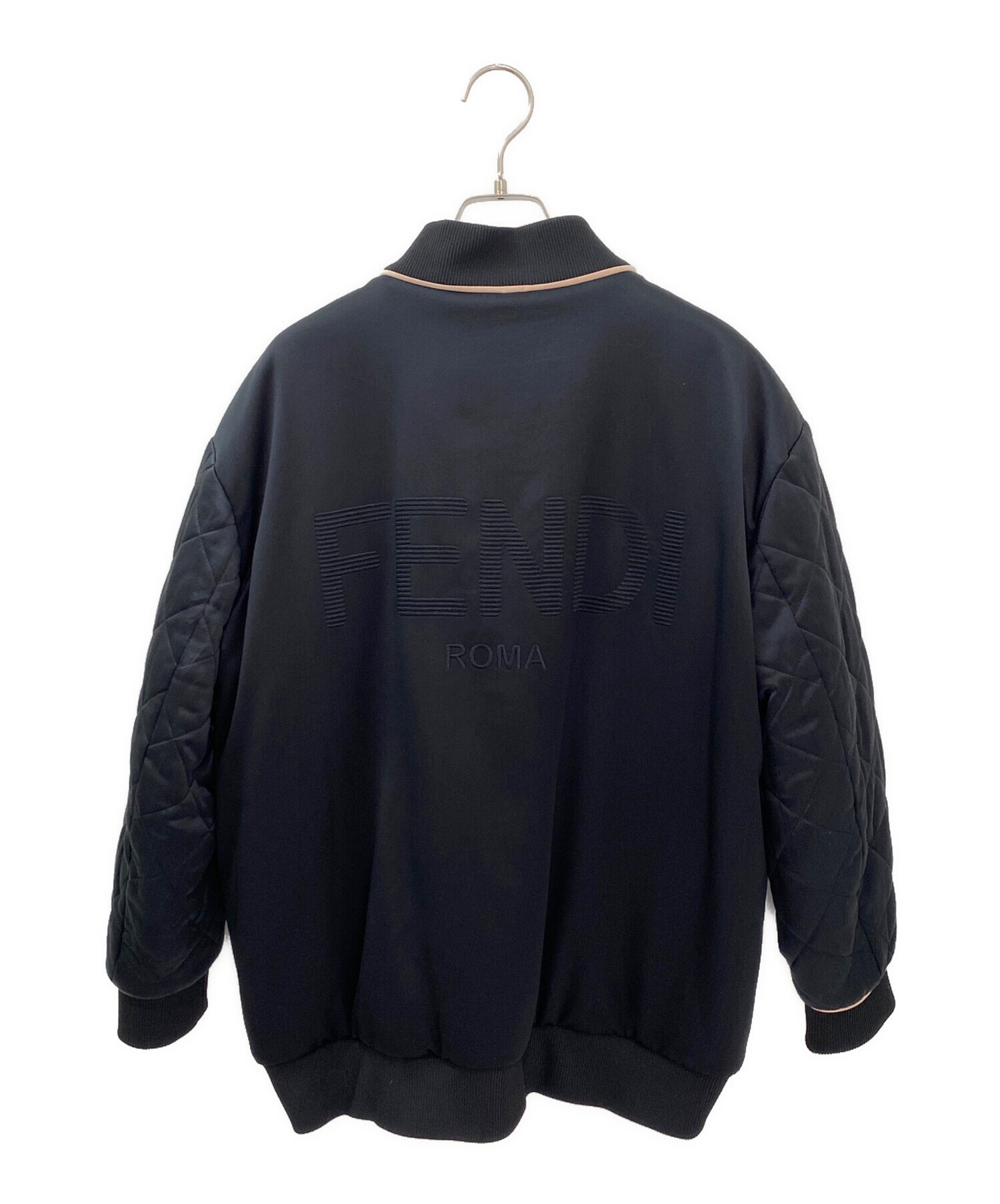 【新品未使用☆日本未入荷カラー】FENDI リバーシブルジャケット 160サイズ 新品未使用☆日本未入荷カラー】FENDI リバーシブルジャケット 160