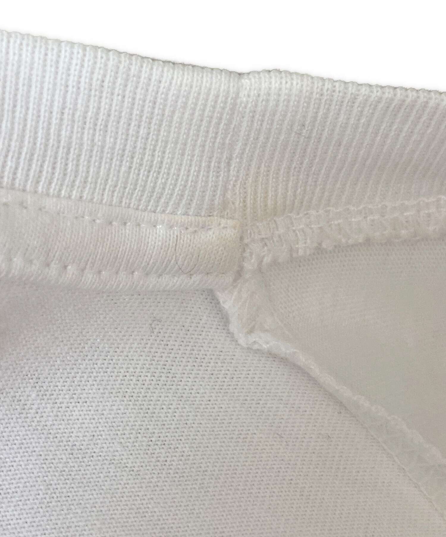 中古・古着通販】MIU MIU (ミュウミュウ) エンブロイダリークロップドT