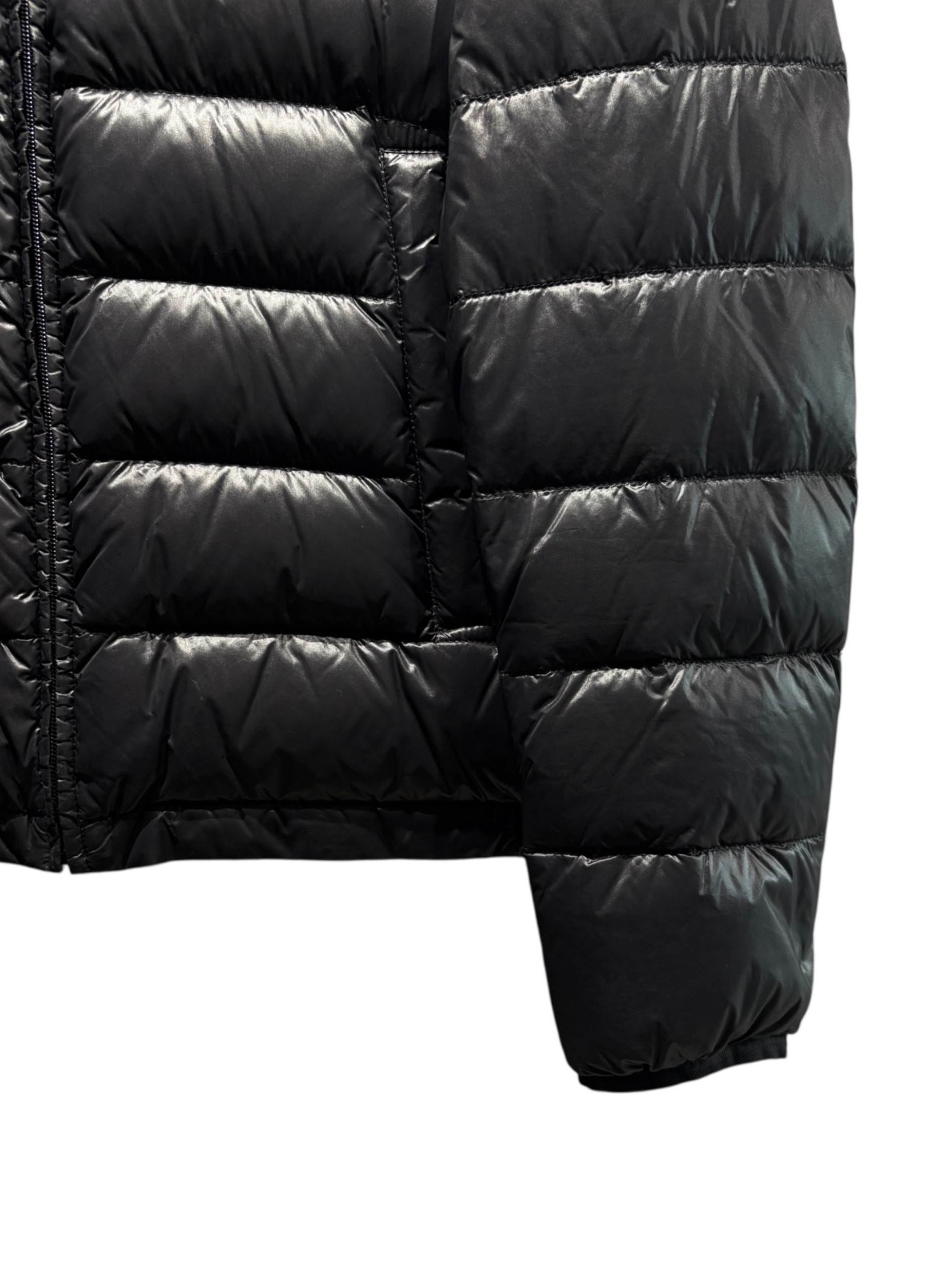 中古・古着通販】PRADA (プラダ) ロゴプレートダウンジャケット