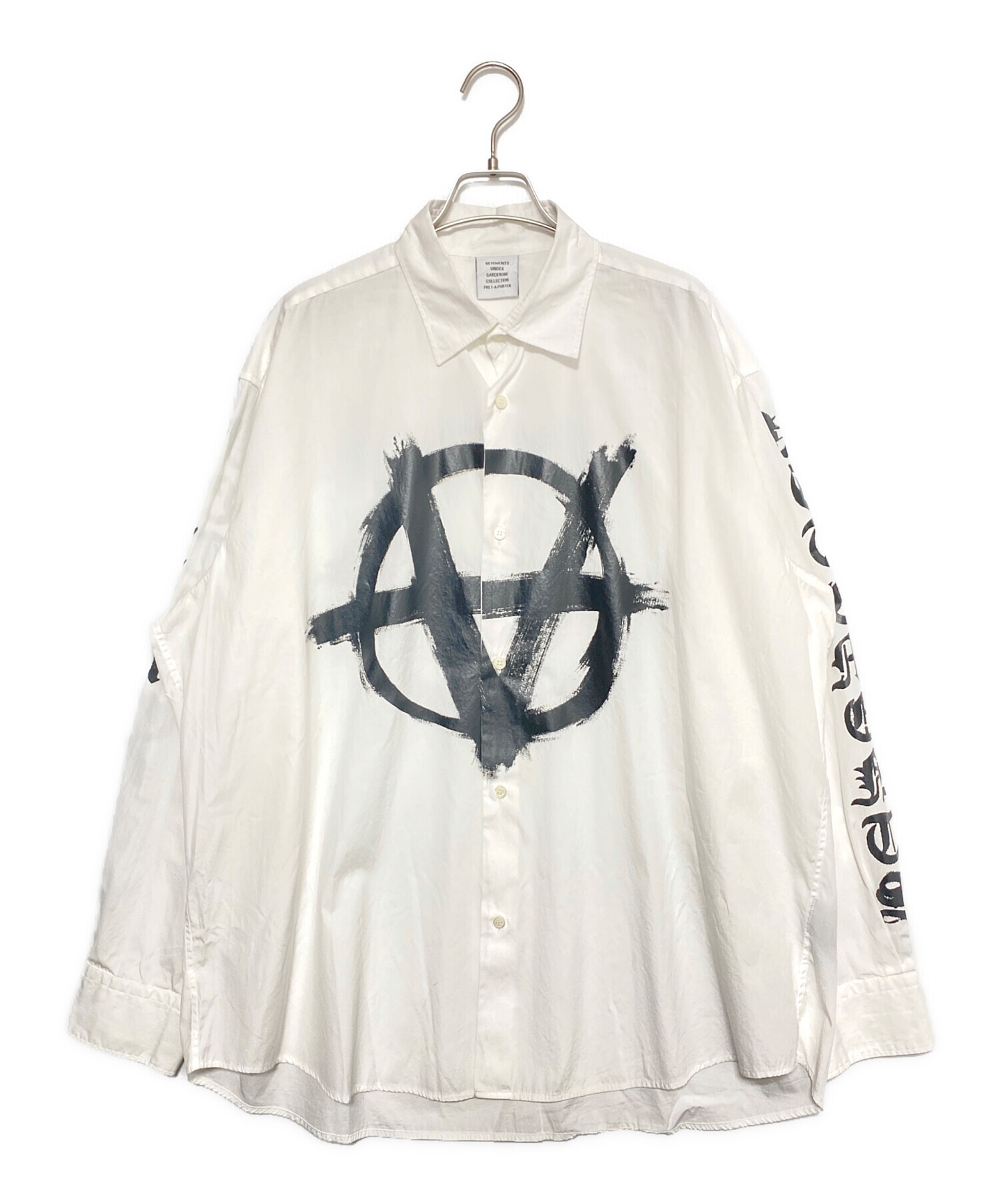 未使用 VETEMENTS ダブルアナーキーロゴプリント長袖シャツ Sサイズ ホワイト UA53SH650W ヴェトモン Double Anarchy Logo Shirt vetements anarchyの通販