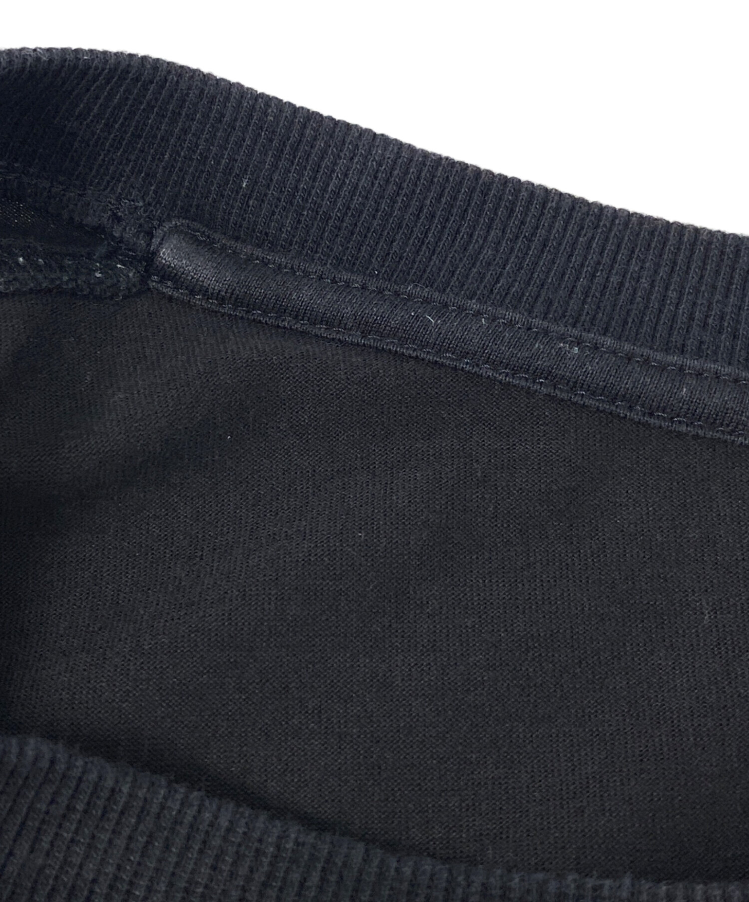 中古・古着通販】BURBERRY (バーバリー) エンボスロゴTシャツ ブラック