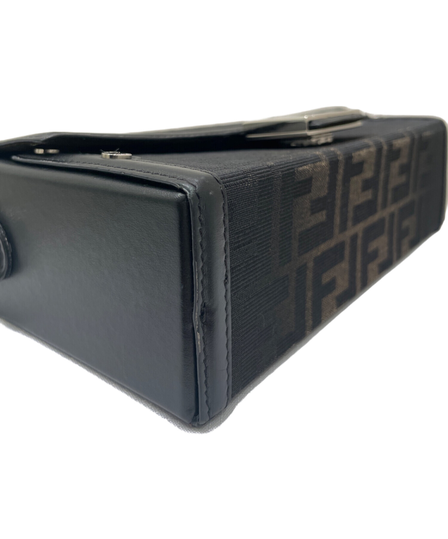 中古・古着通販】FENDI (フェンディ) ショルダーバッグ｜ブランド