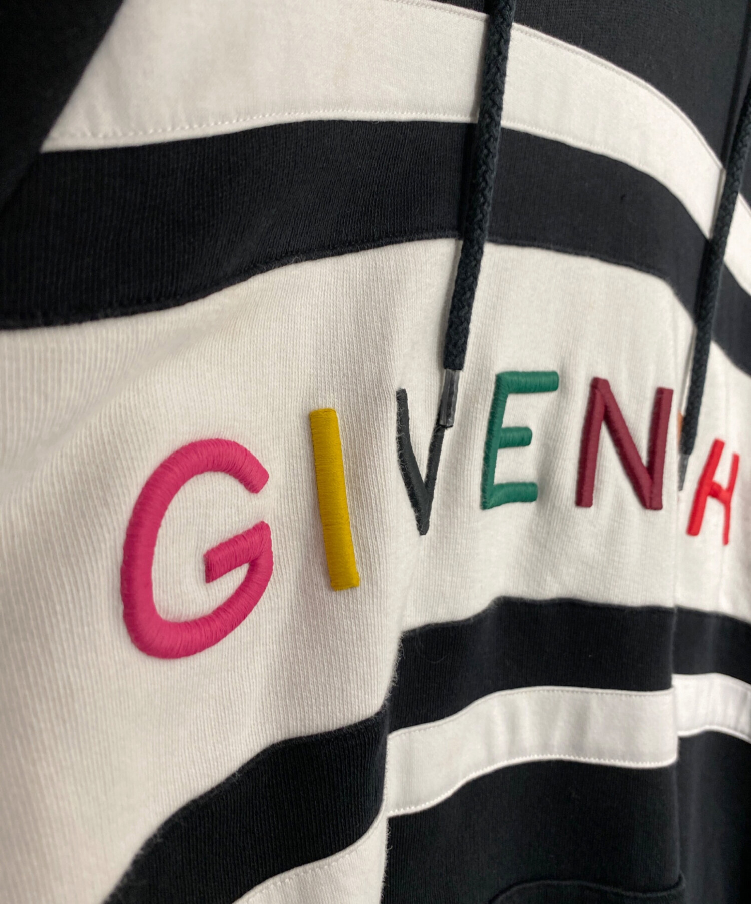 中古・古着通販】GIVENCHY (ジバンシィ) ロゴパーカー ブラック サイズ